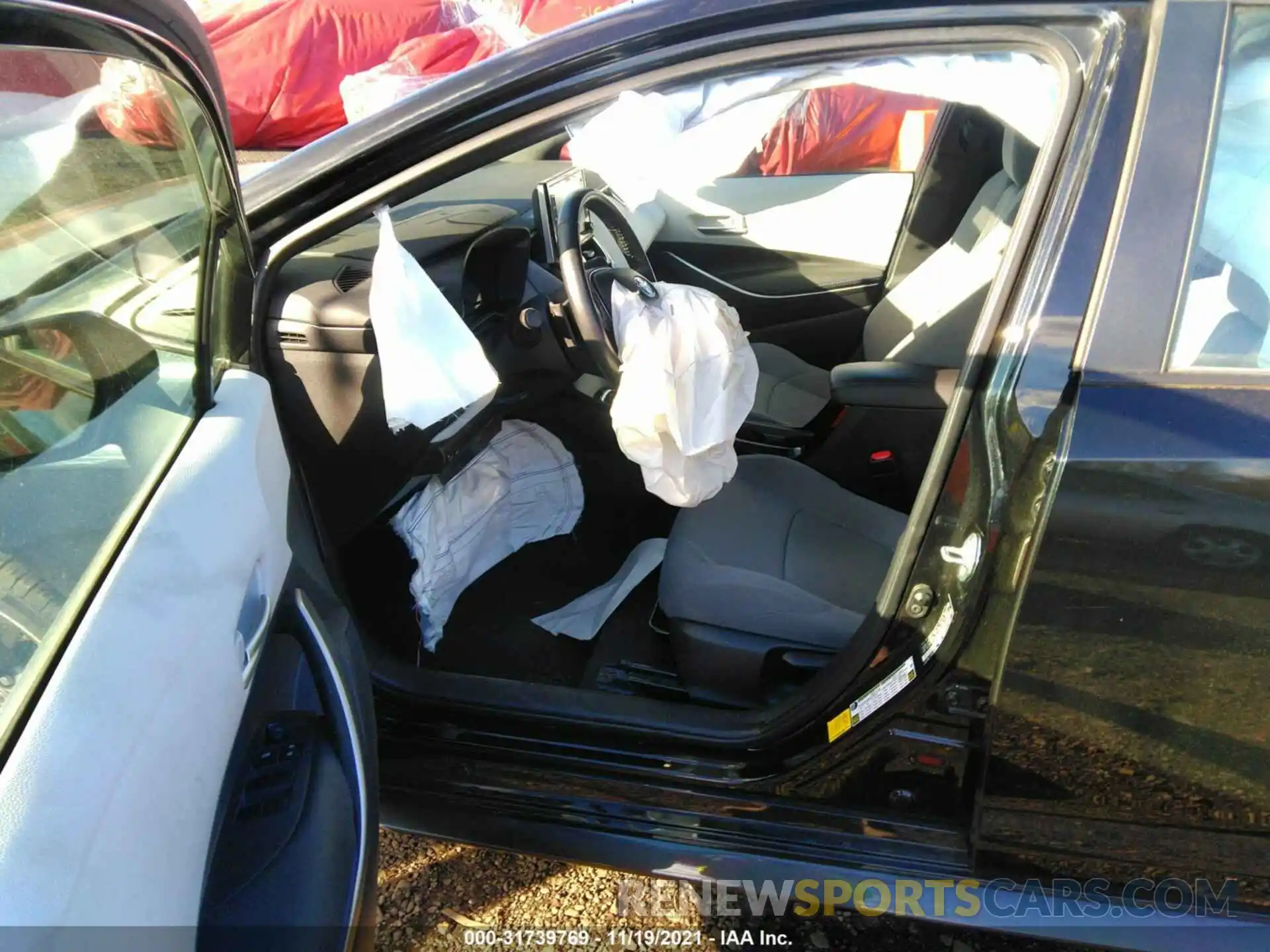 5 Photograph of a damaged car 5YFS4RCE5LP028993 TOYOTA COROLLA 2020