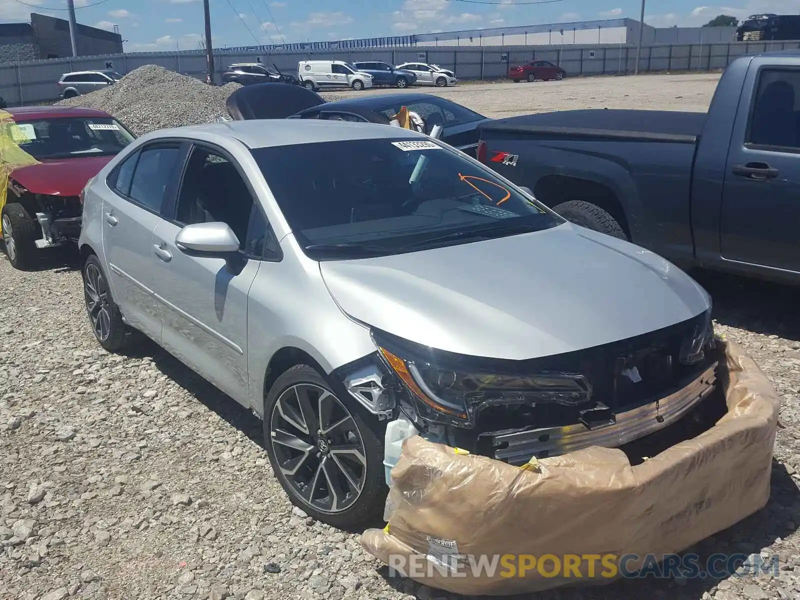 1 Photograph of a damaged car 5YFS4RCE5LP029223 TOYOTA COROLLA 2020