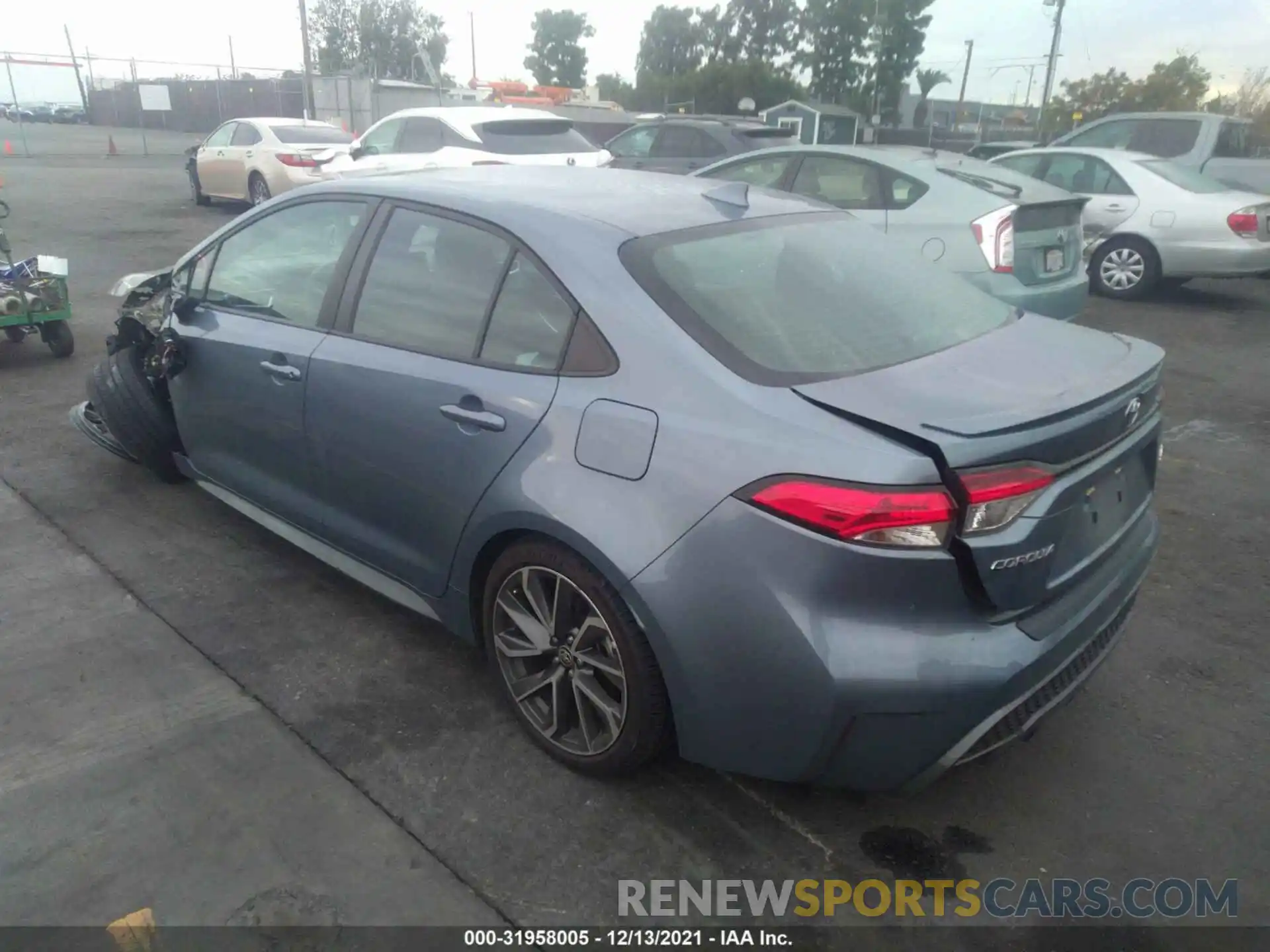 3 Photograph of a damaged car 5YFS4RCE5LP030694 TOYOTA COROLLA 2020