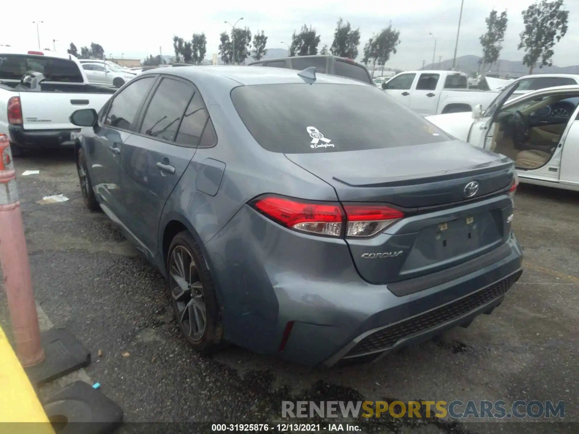 3 Photograph of a damaged car 5YFS4RCE5LP034938 TOYOTA COROLLA 2020