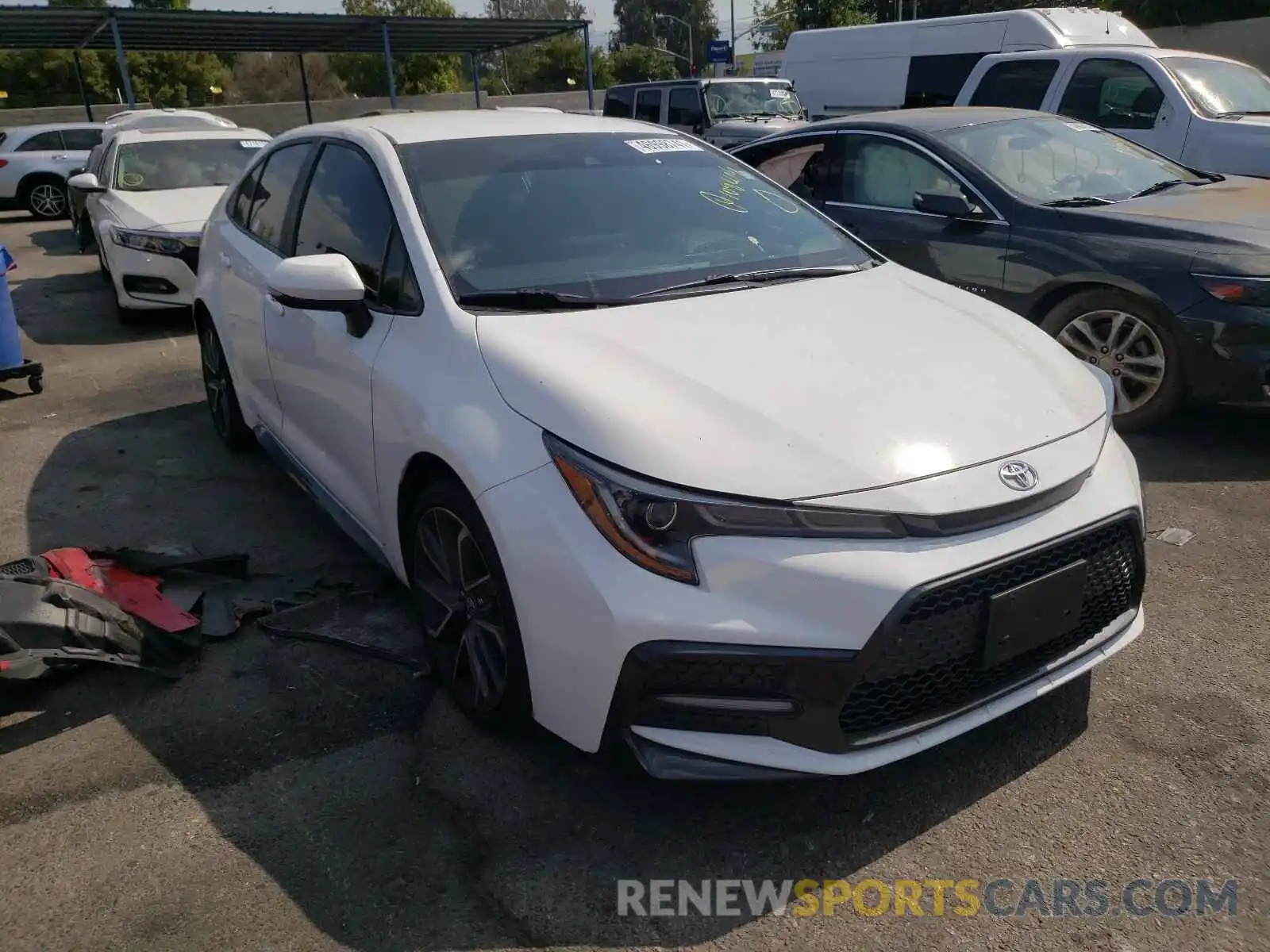 1 Photograph of a damaged car 5YFS4RCE5LP037807 TOYOTA COROLLA 2020