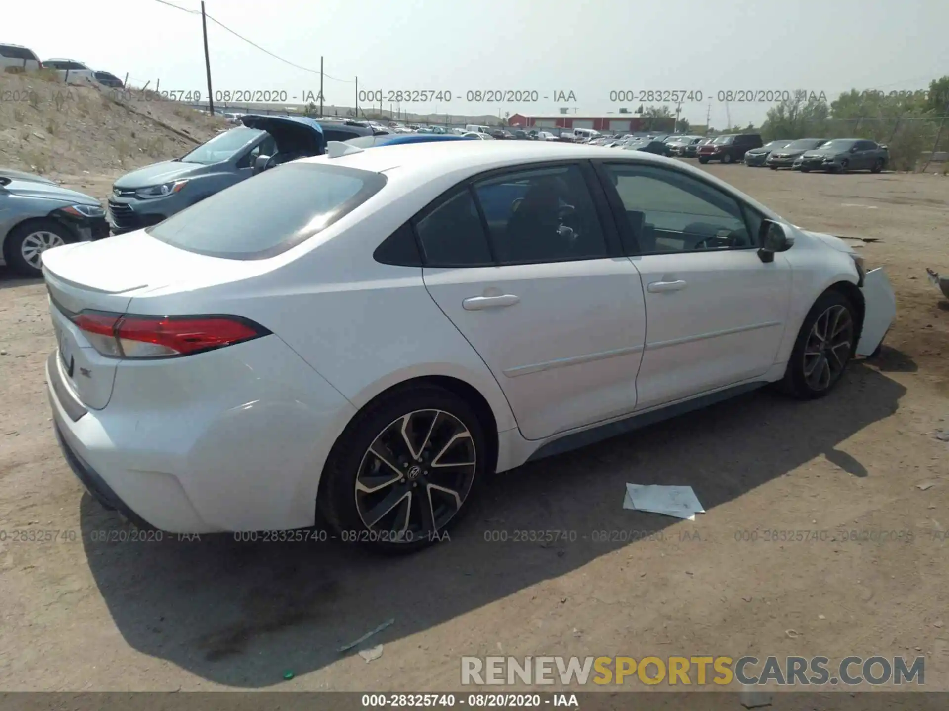 4 Photograph of a damaged car 5YFS4RCE5LP039556 TOYOTA COROLLA 2020