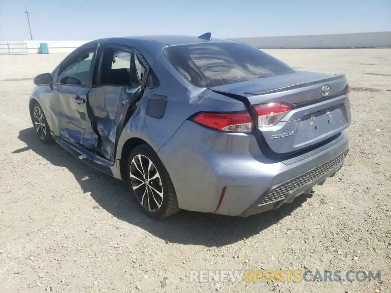 3 Photograph of a damaged car 5YFS4RCE5LP039704 TOYOTA COROLLA 2020