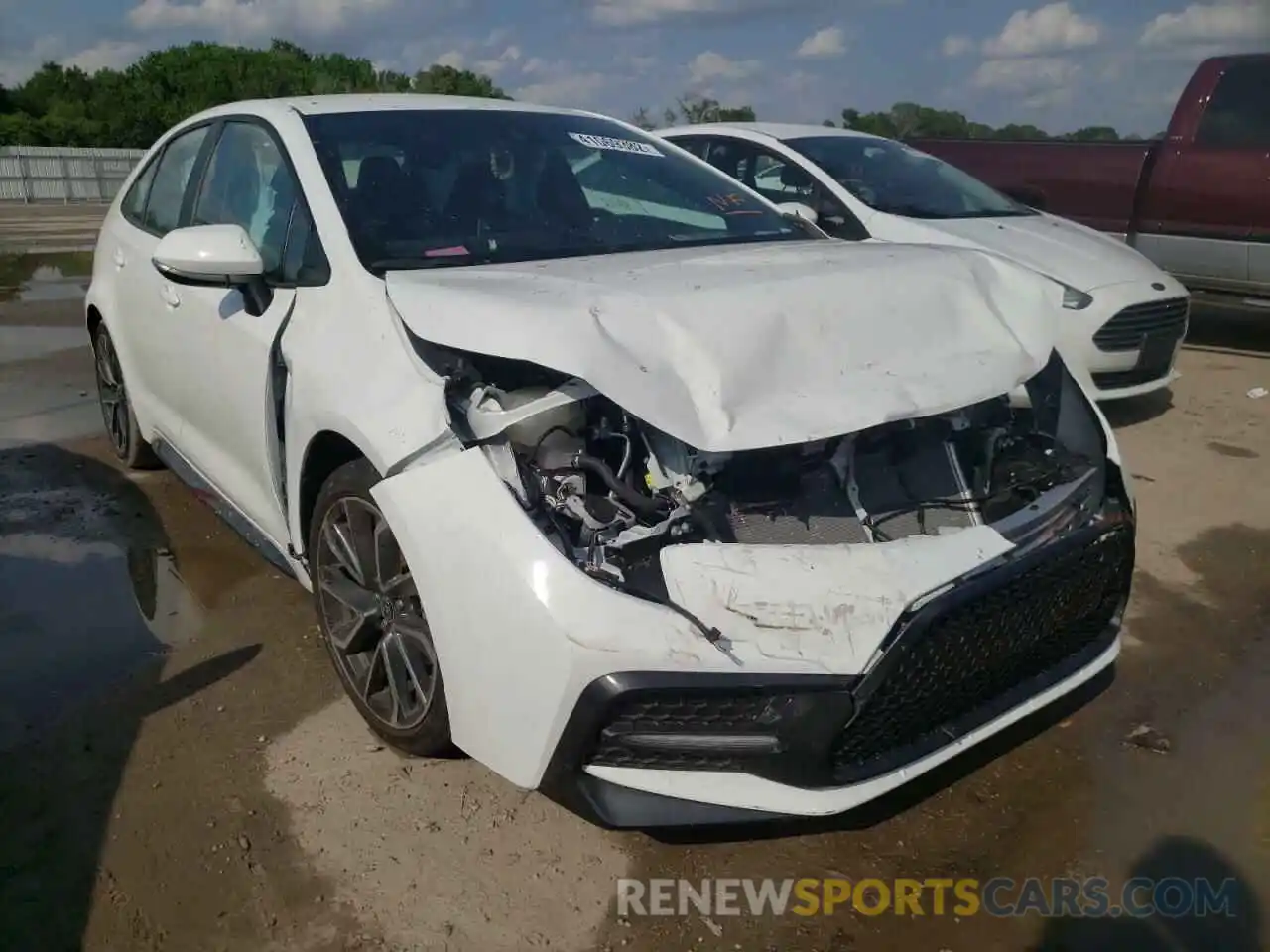 1 Photograph of a damaged car 5YFS4RCE5LP045230 TOYOTA COROLLA 2020