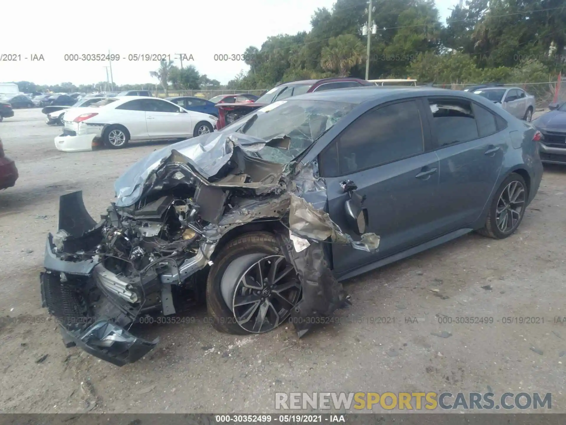 2 Photograph of a damaged car 5YFS4RCE5LP046166 TOYOTA COROLLA 2020