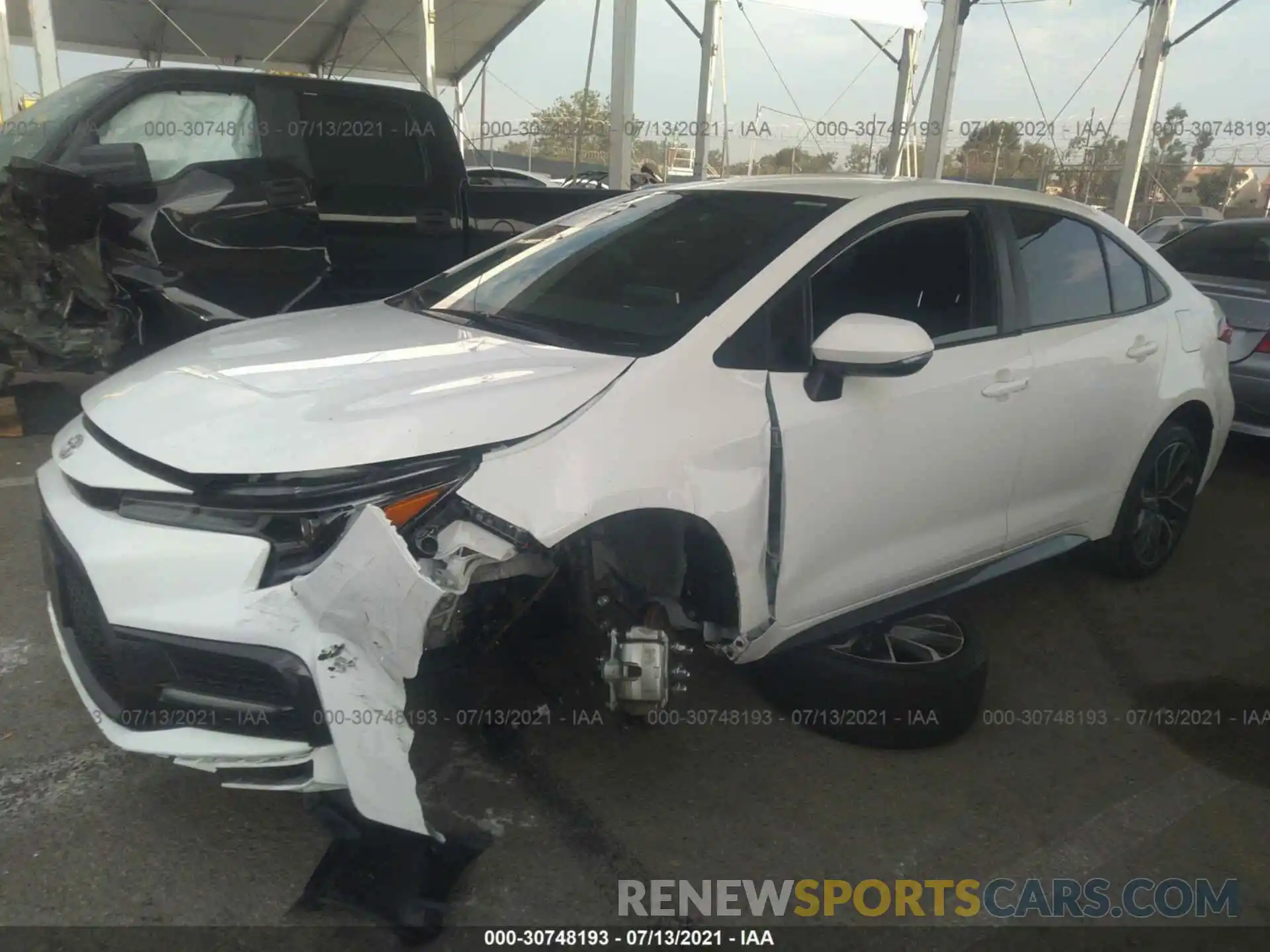 2 Photograph of a damaged car 5YFS4RCE5LP046765 TOYOTA COROLLA 2020