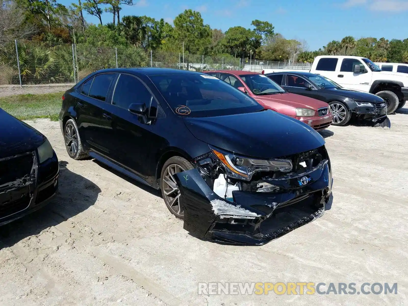 1 Photograph of a damaged car 5YFS4RCE5LP047172 TOYOTA COROLLA 2020