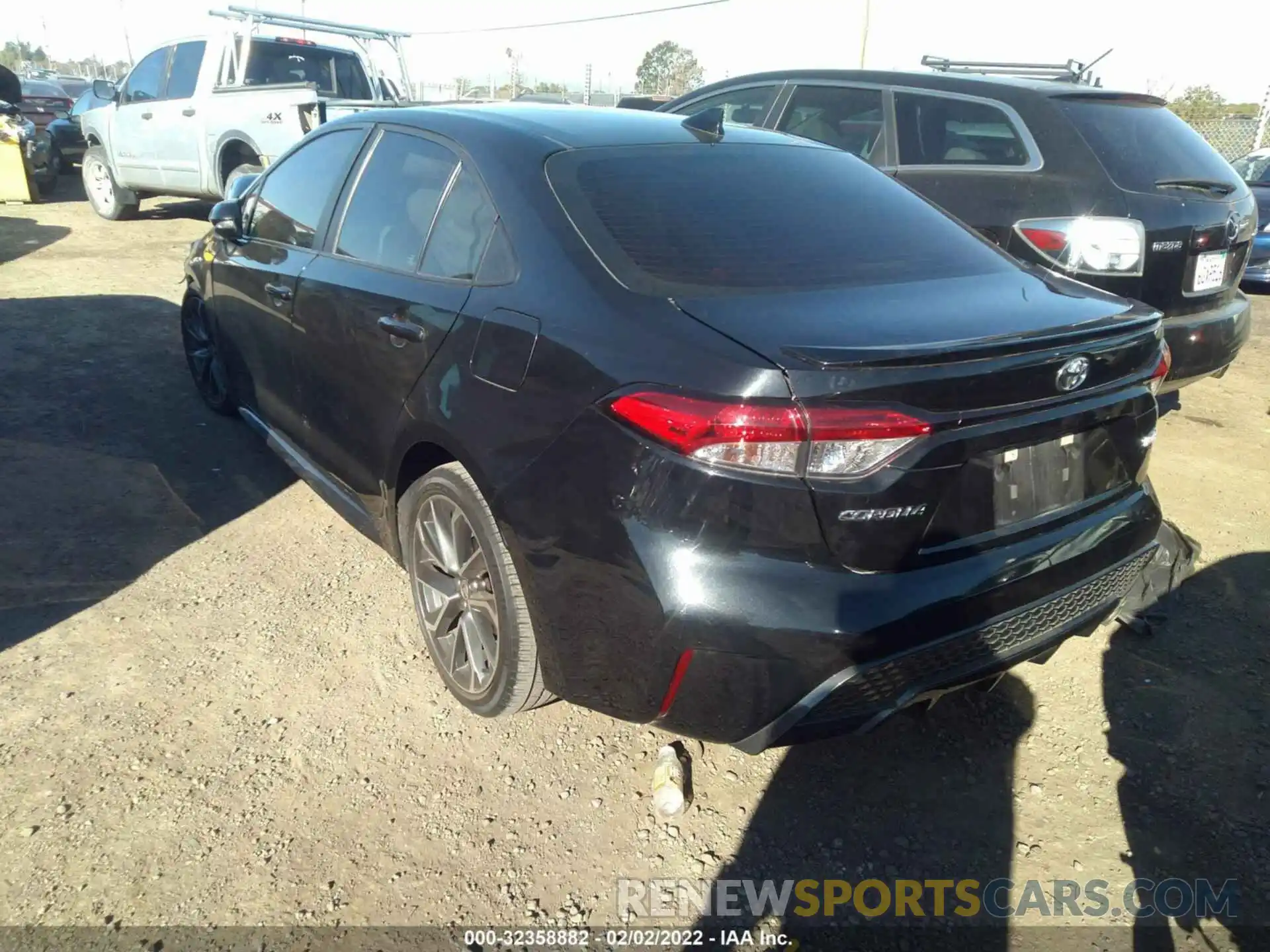 3 Photograph of a damaged car 5YFS4RCE5LP048726 TOYOTA COROLLA 2020