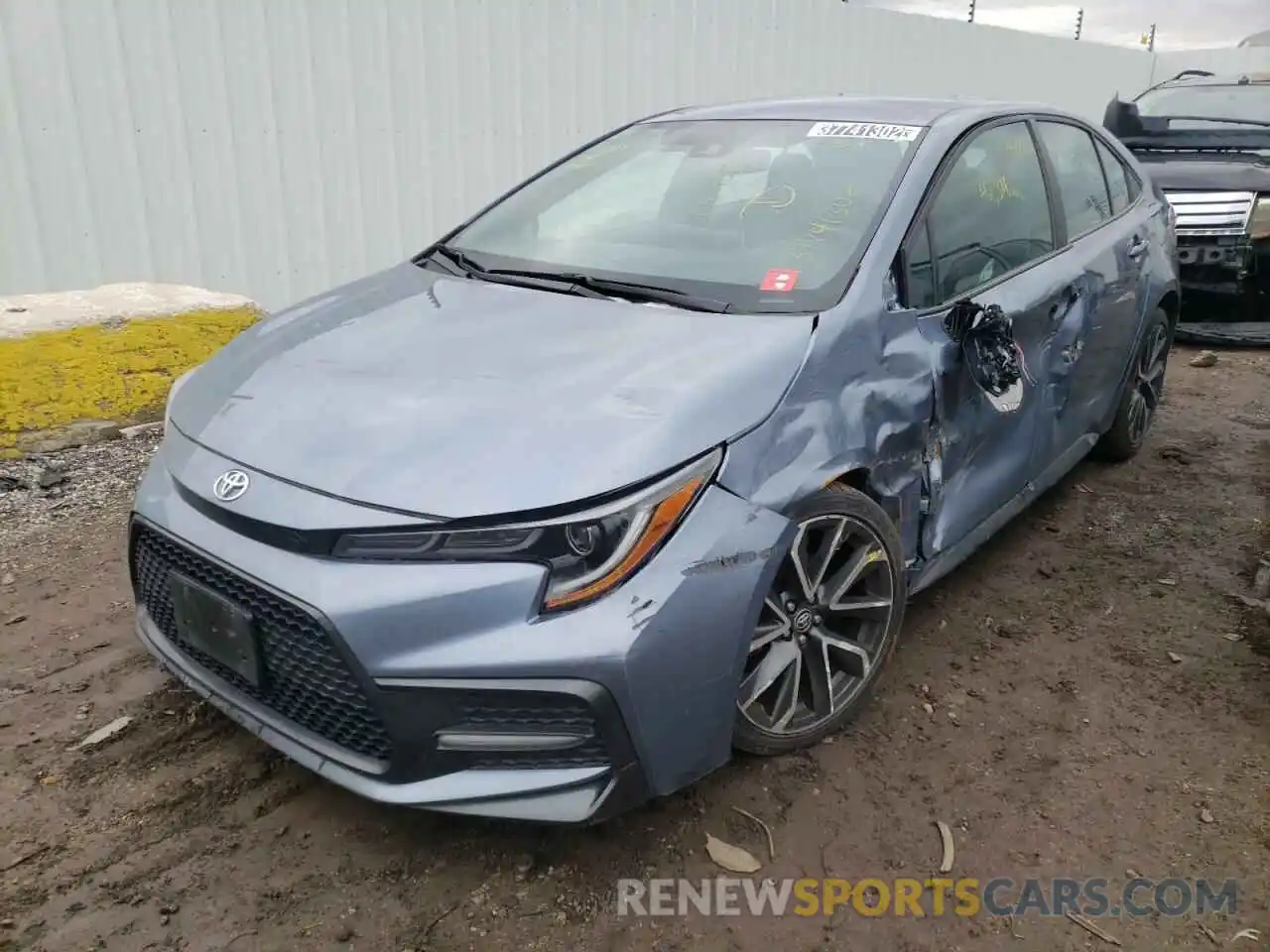 2 Photograph of a damaged car 5YFS4RCE5LP049570 TOYOTA COROLLA 2020