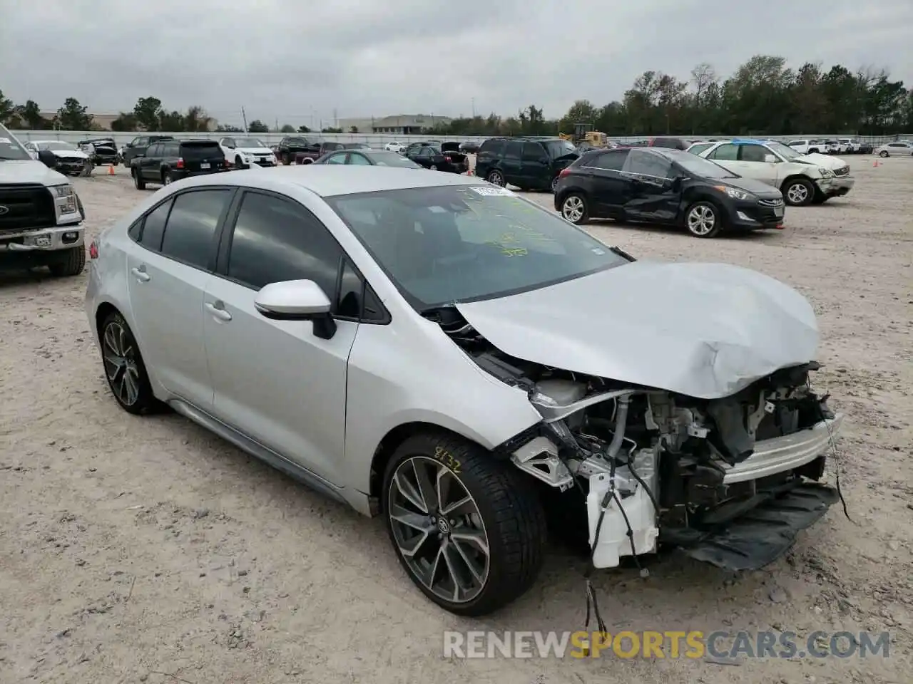 1 Photograph of a damaged car 5YFS4RCE5LP050220 TOYOTA COROLLA 2020