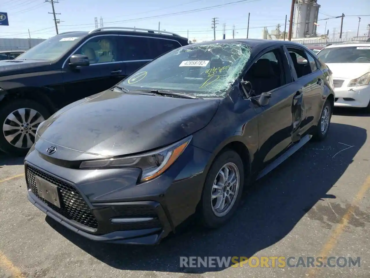 2 Photograph of a damaged car 5YFS4RCE5LP051643 TOYOTA COROLLA 2020