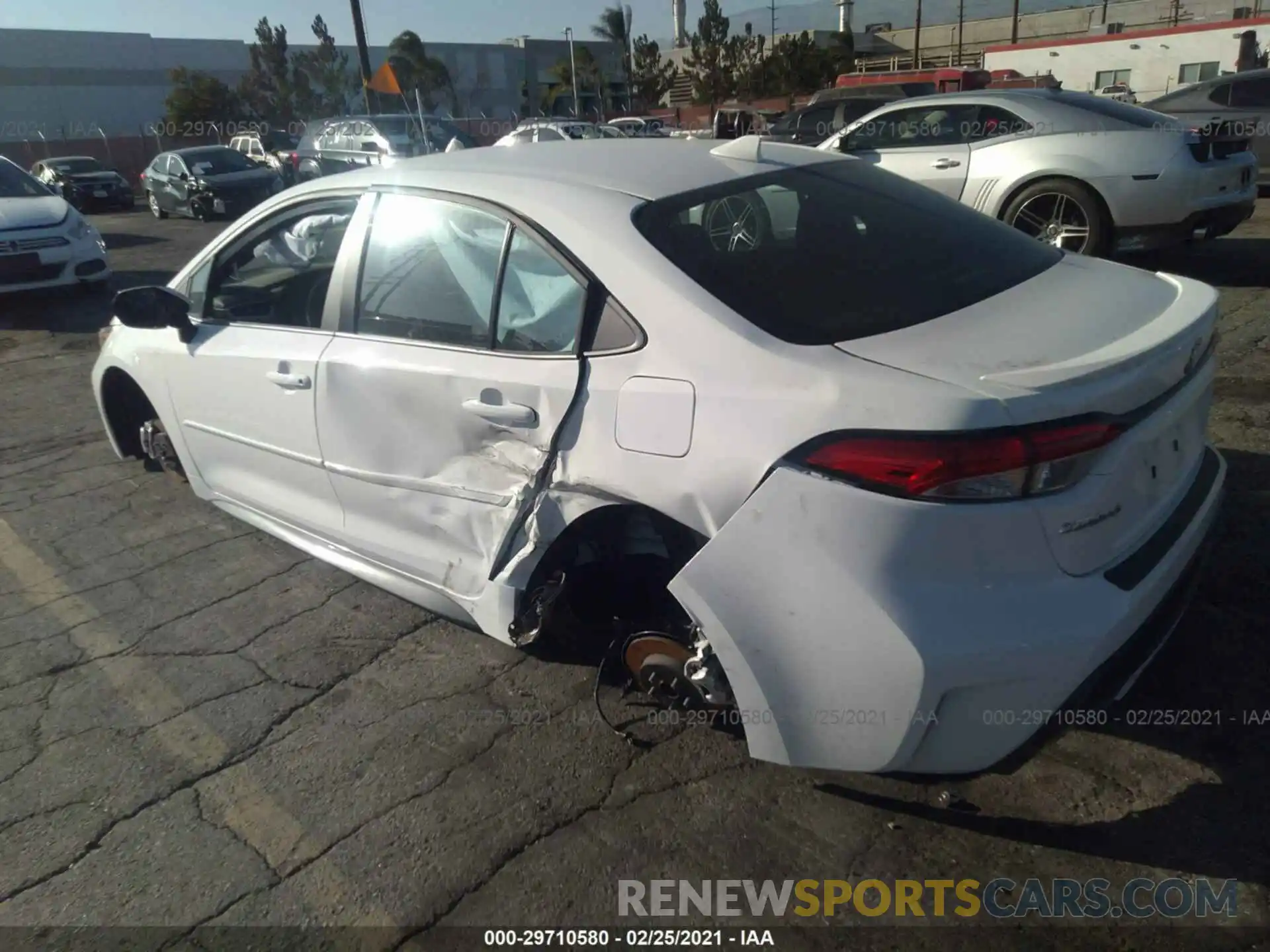 3 Photograph of a damaged car 5YFS4RCE5LP052064 TOYOTA COROLLA 2020