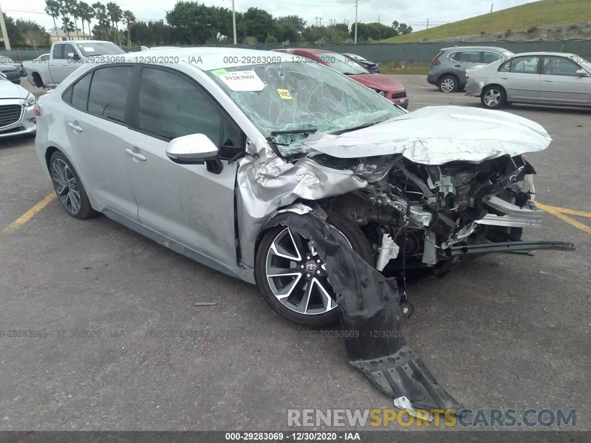 1 Photograph of a damaged car 5YFS4RCE5LP052579 TOYOTA COROLLA 2020