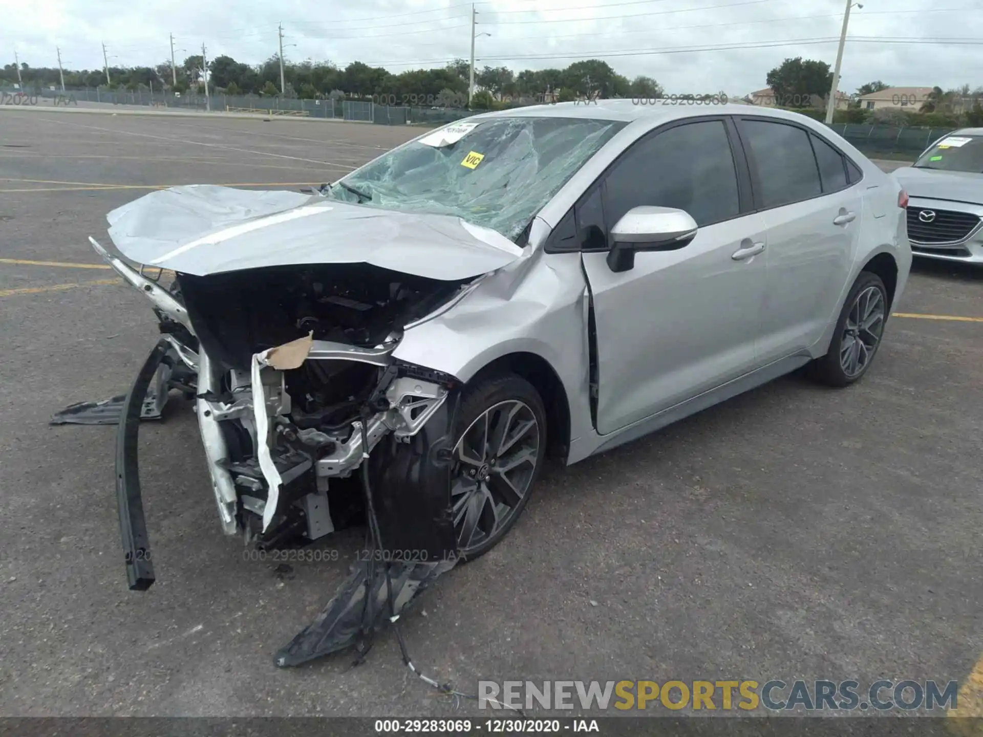 2 Photograph of a damaged car 5YFS4RCE5LP052579 TOYOTA COROLLA 2020