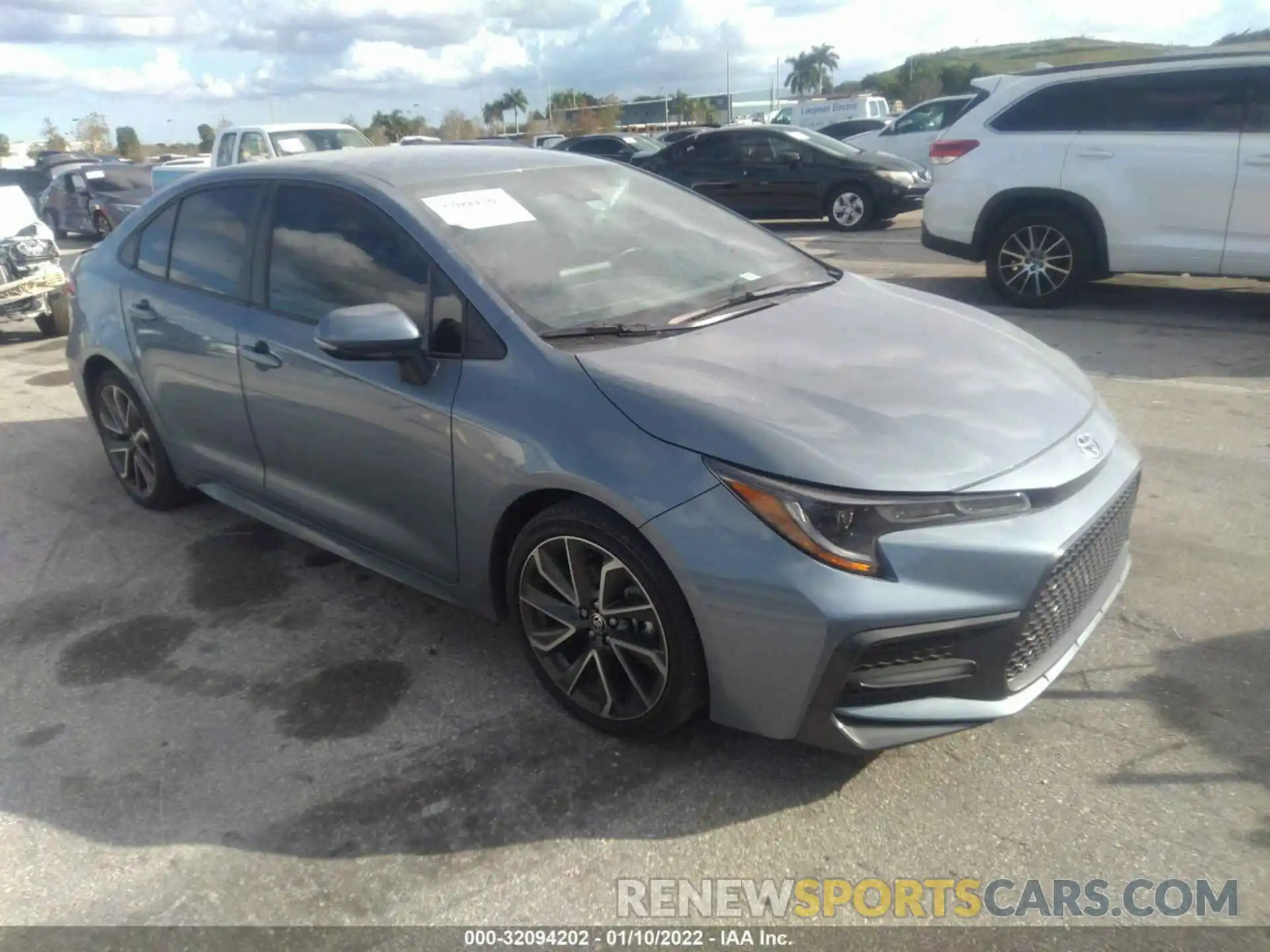 1 Photograph of a damaged car 5YFS4RCE5LP052985 TOYOTA COROLLA 2020