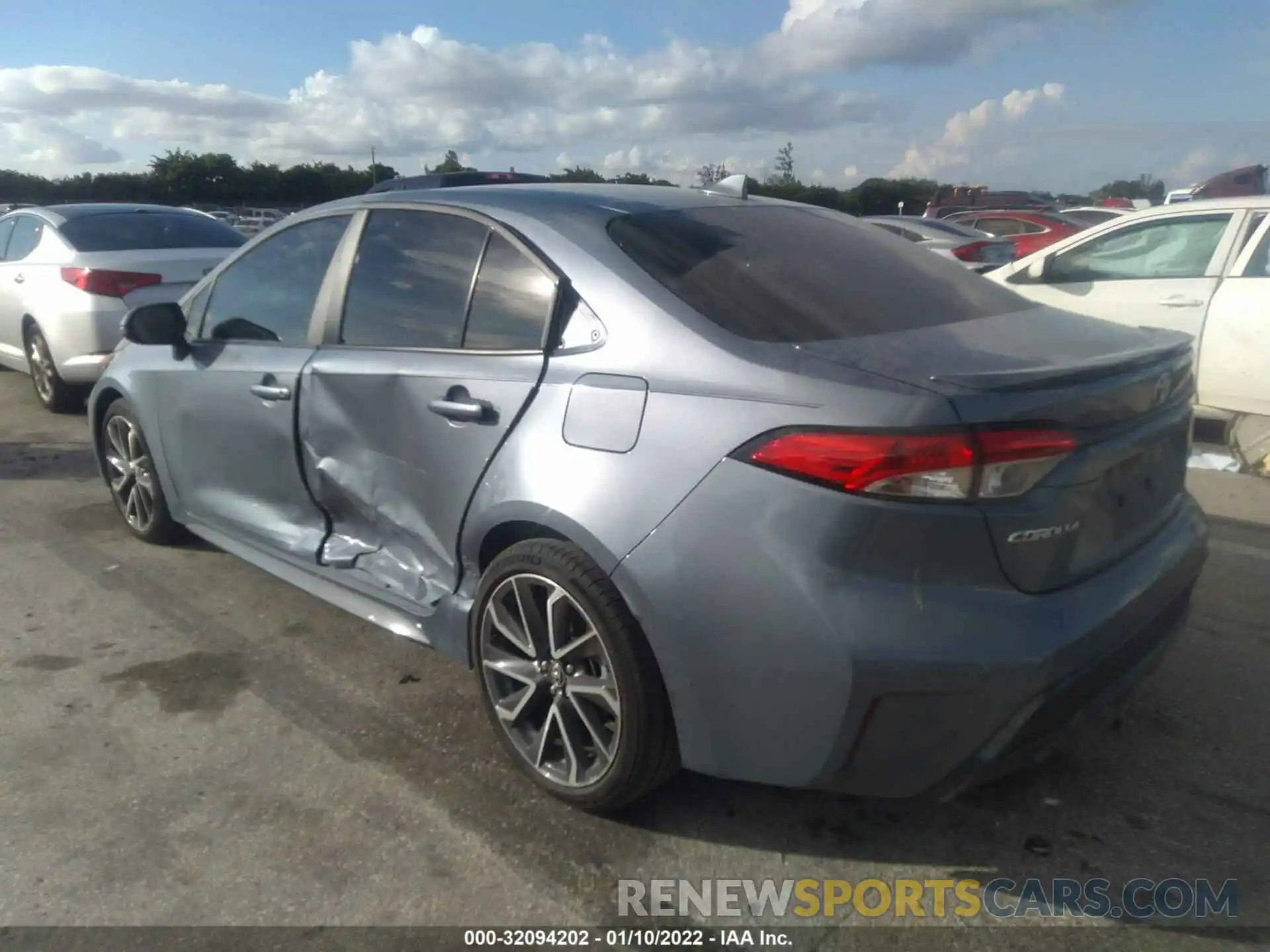 6 Photograph of a damaged car 5YFS4RCE5LP052985 TOYOTA COROLLA 2020