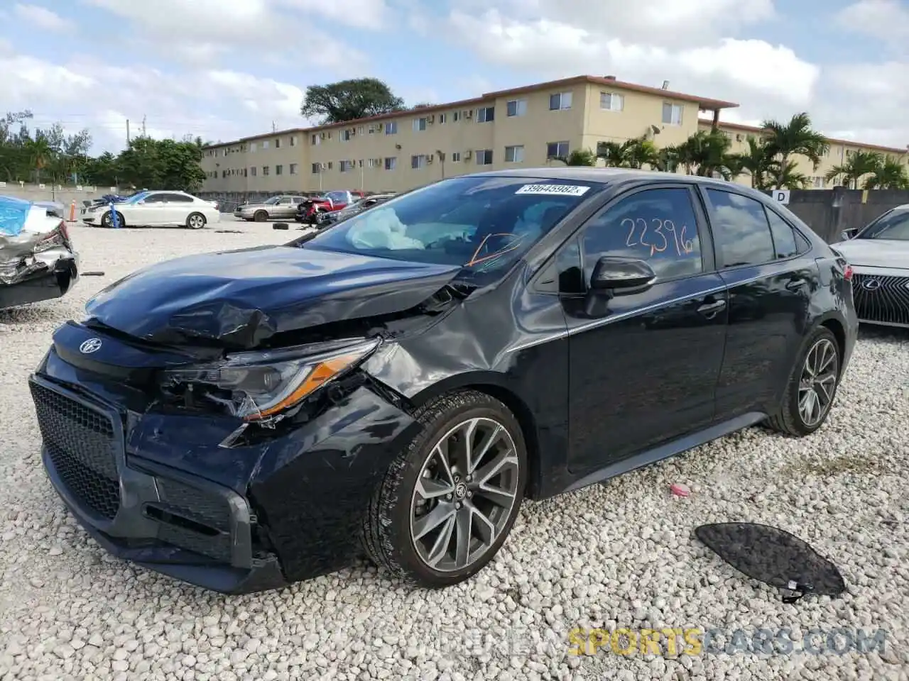 2 Photograph of a damaged car 5YFS4RCE5LP054817 TOYOTA COROLLA 2020