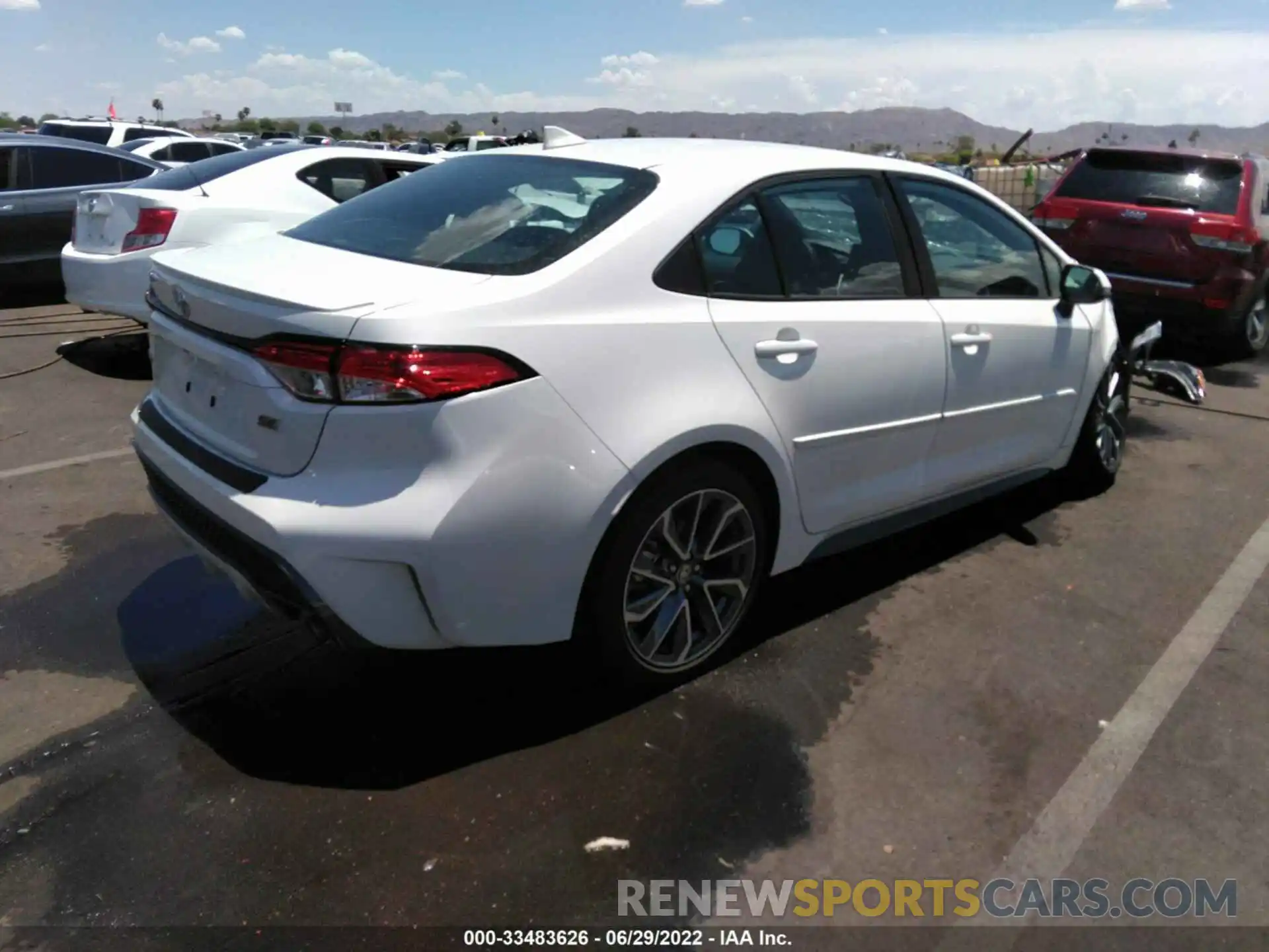 4 Photograph of a damaged car 5YFS4RCE5LP054915 TOYOTA COROLLA 2020