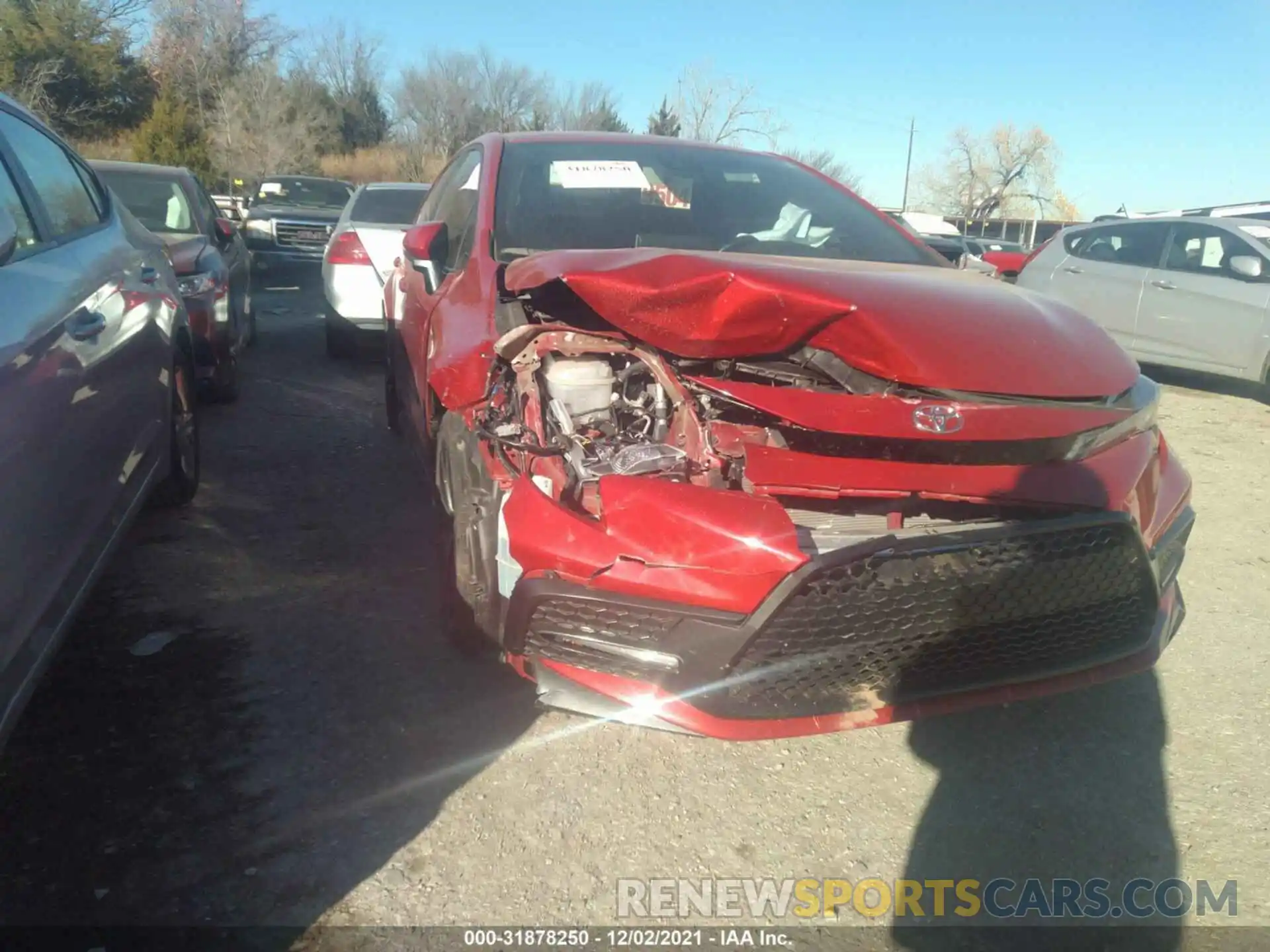 1 Photograph of a damaged car 5YFS4RCE5LP055126 TOYOTA COROLLA 2020