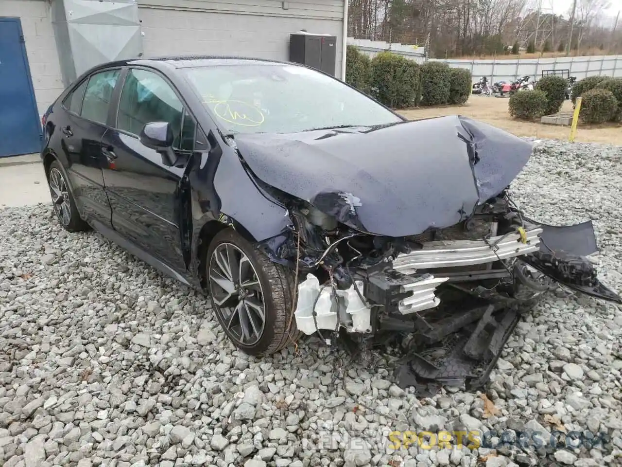 1 Photograph of a damaged car 5YFS4RCE6LP001074 TOYOTA COROLLA 2020