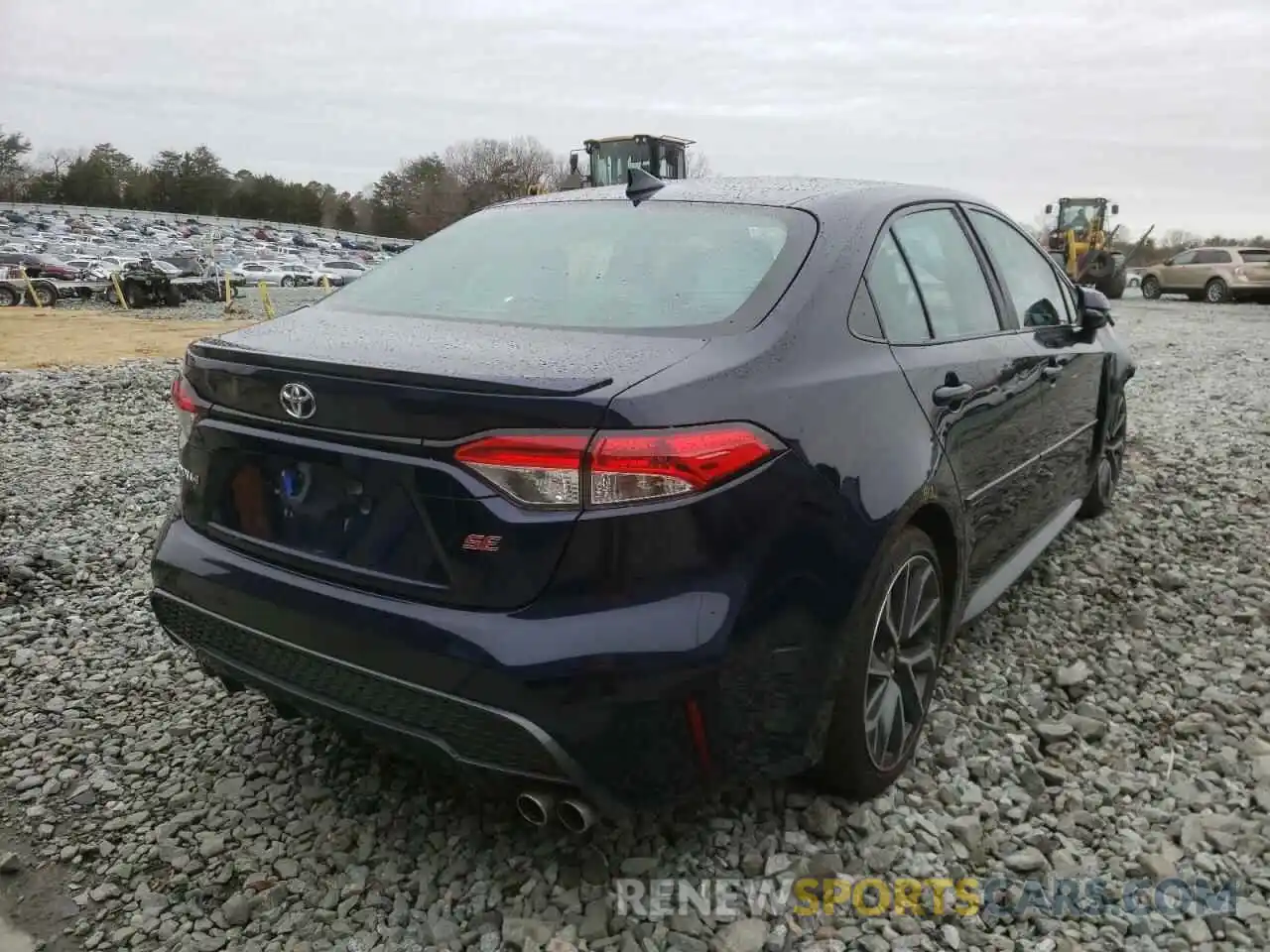 4 Photograph of a damaged car 5YFS4RCE6LP001074 TOYOTA COROLLA 2020