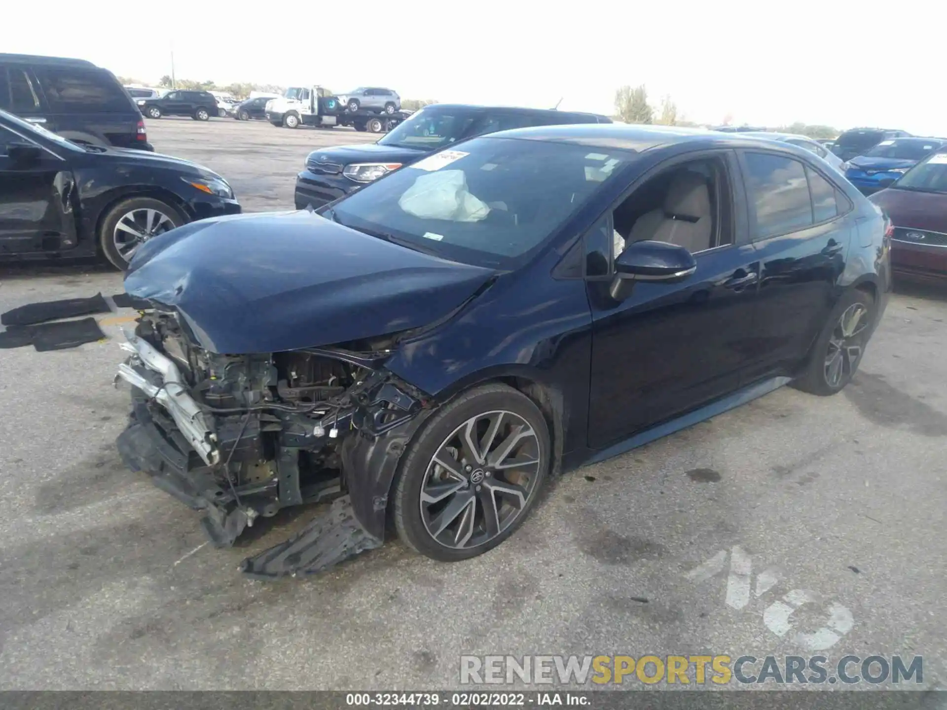 2 Photograph of a damaged car 5YFS4RCE6LP001933 TOYOTA COROLLA 2020