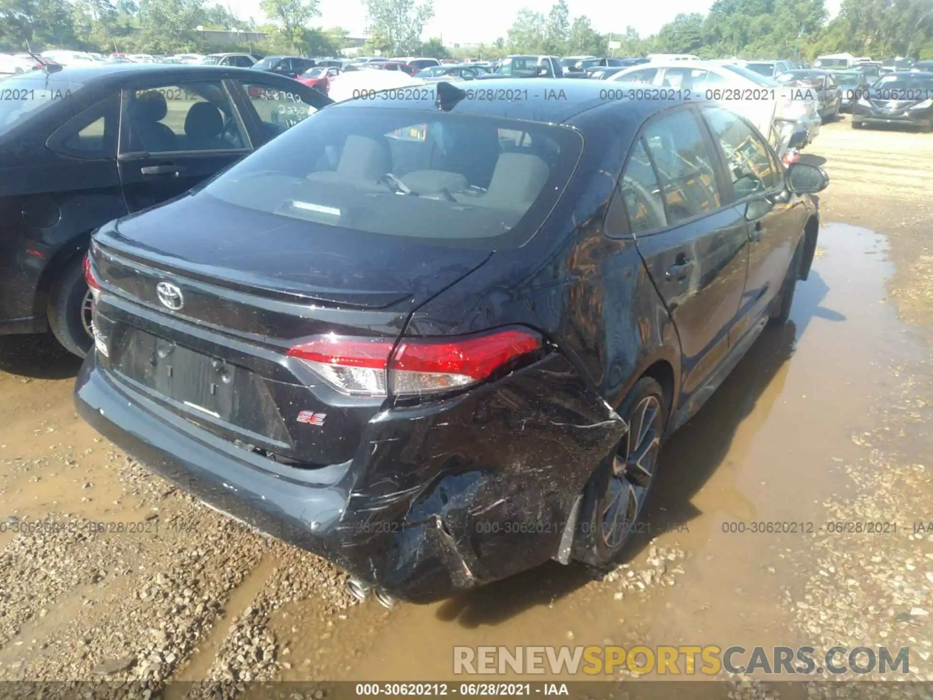 6 Photograph of a damaged car 5YFS4RCE6LP008879 TOYOTA COROLLA 2020