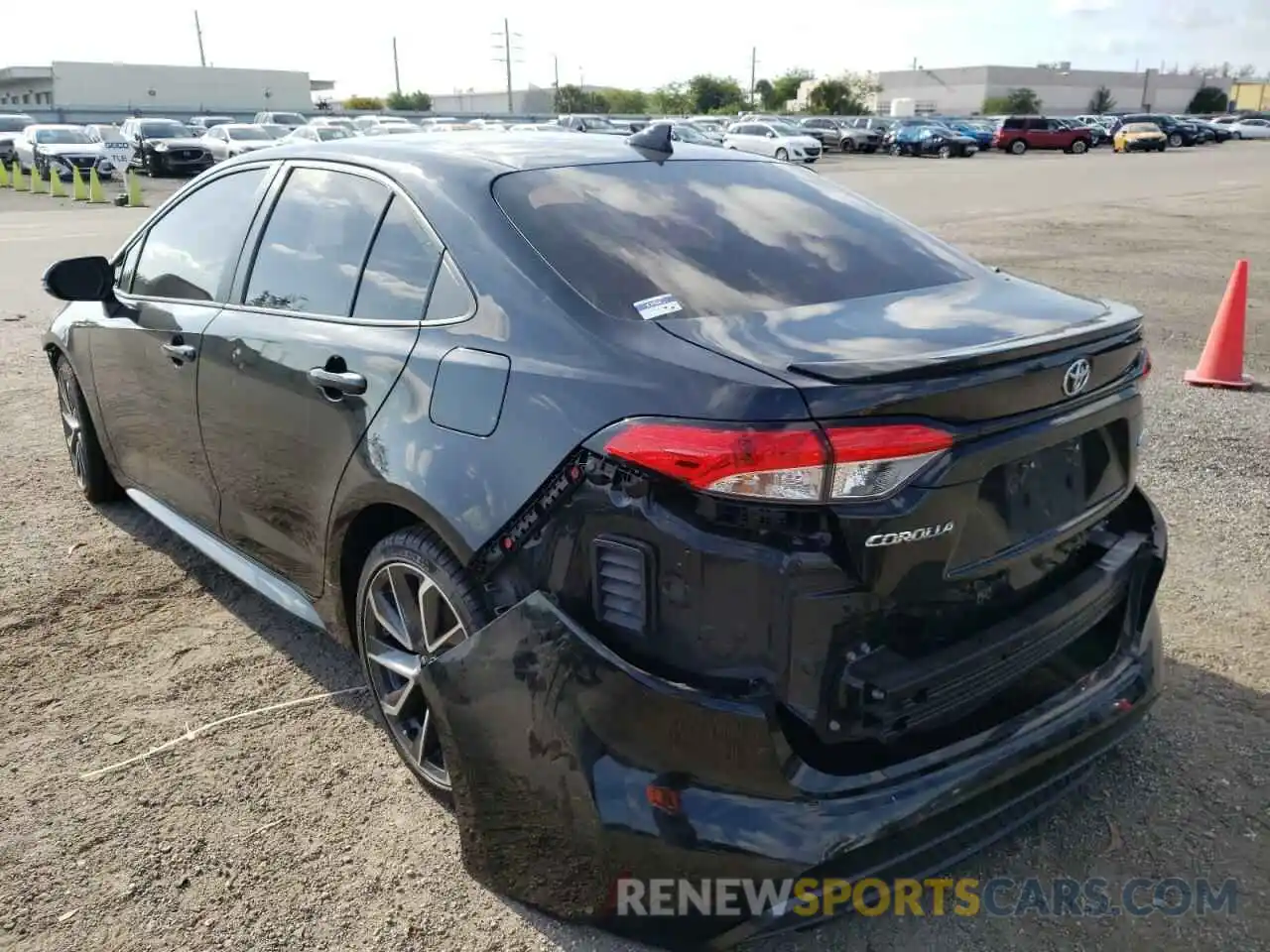 3 Photograph of a damaged car 5YFS4RCE6LP010003 TOYOTA COROLLA 2020