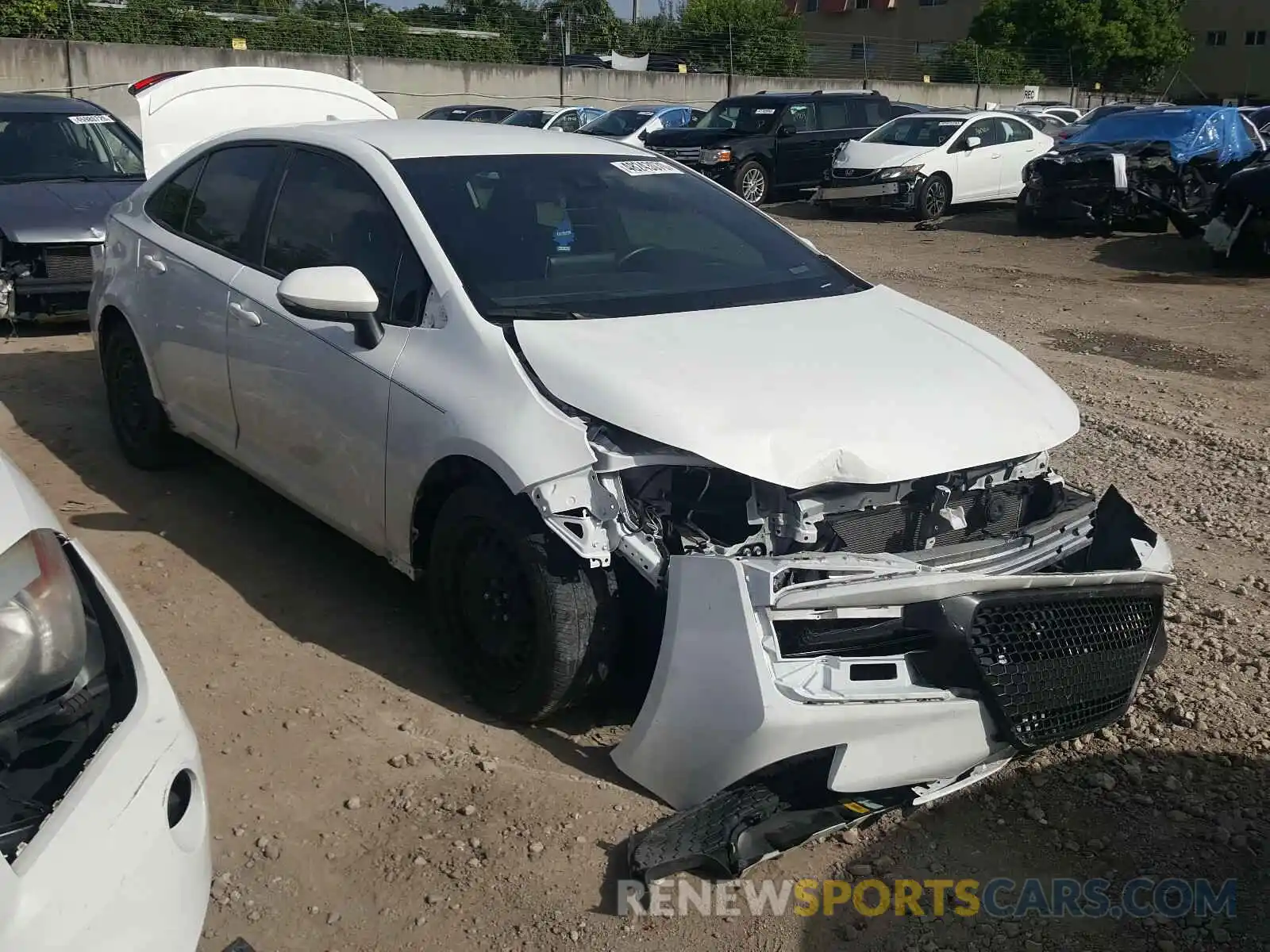 1 Photograph of a damaged car 5YFS4RCE6LP010552 TOYOTA COROLLA 2020