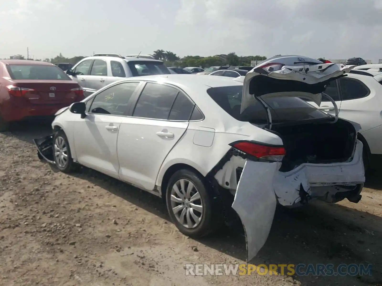 3 Photograph of a damaged car 5YFS4RCE6LP010552 TOYOTA COROLLA 2020