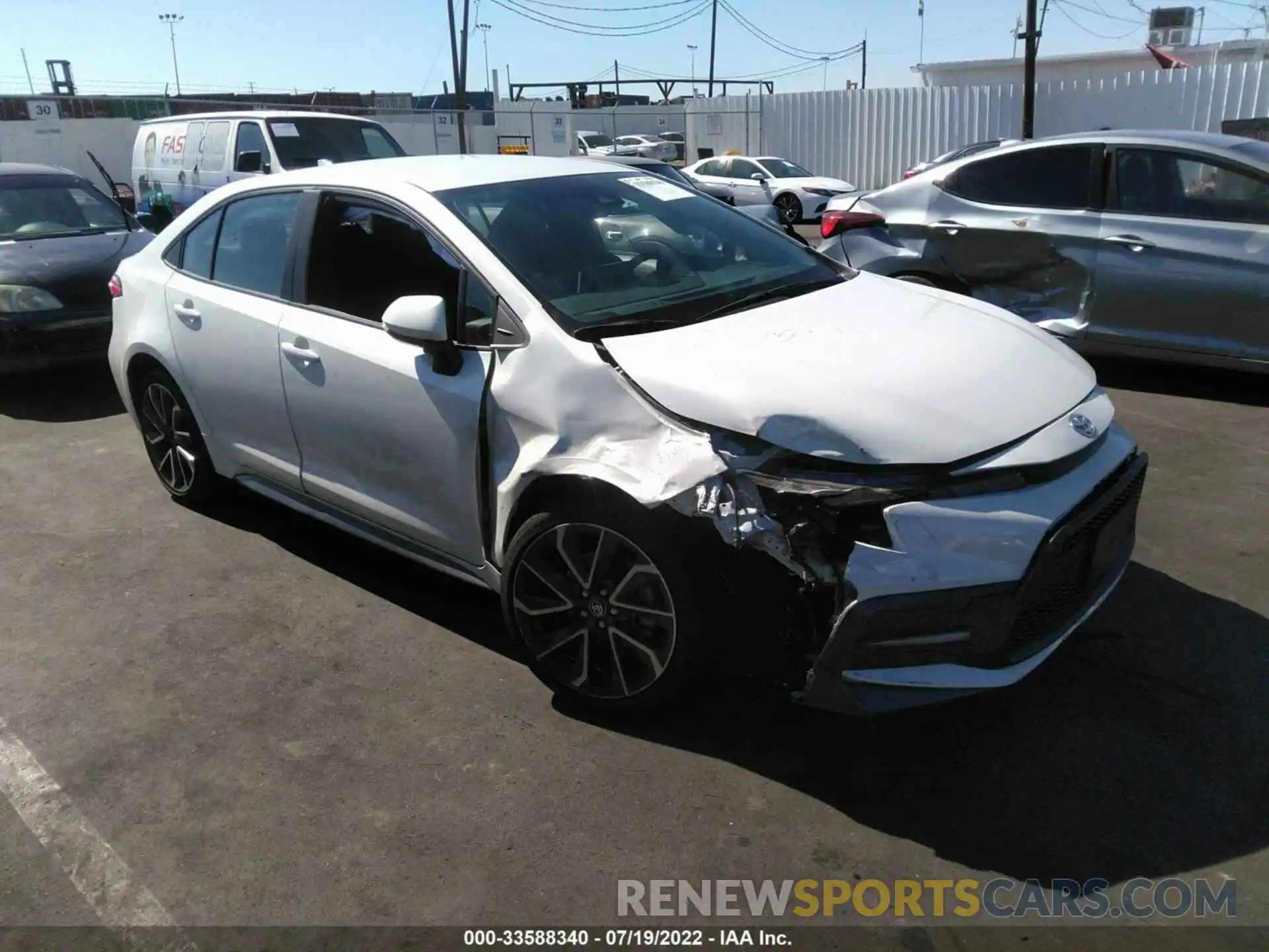 1 Photograph of a damaged car 5YFS4RCE6LP012057 TOYOTA COROLLA 2020