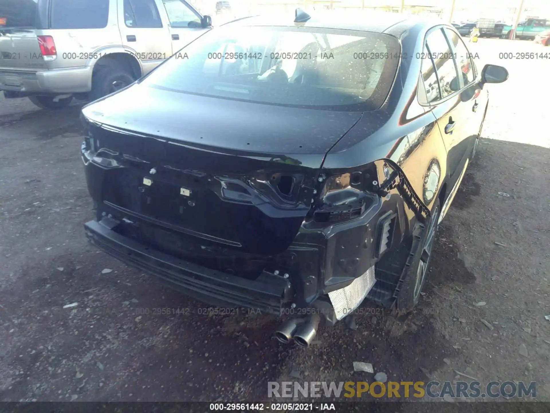 6 Photograph of a damaged car 5YFS4RCE6LP014634 TOYOTA COROLLA 2020