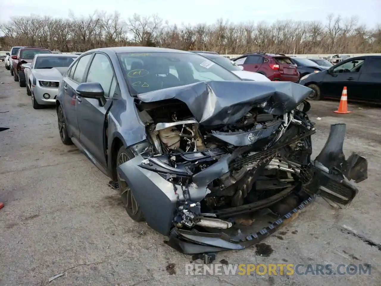 1 Photograph of a damaged car 5YFS4RCE6LP015590 TOYOTA COROLLA 2020