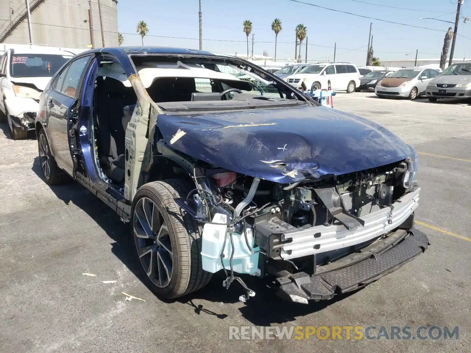 9 Photograph of a damaged car 5YFS4RCE6LP015959 TOYOTA COROLLA 2020