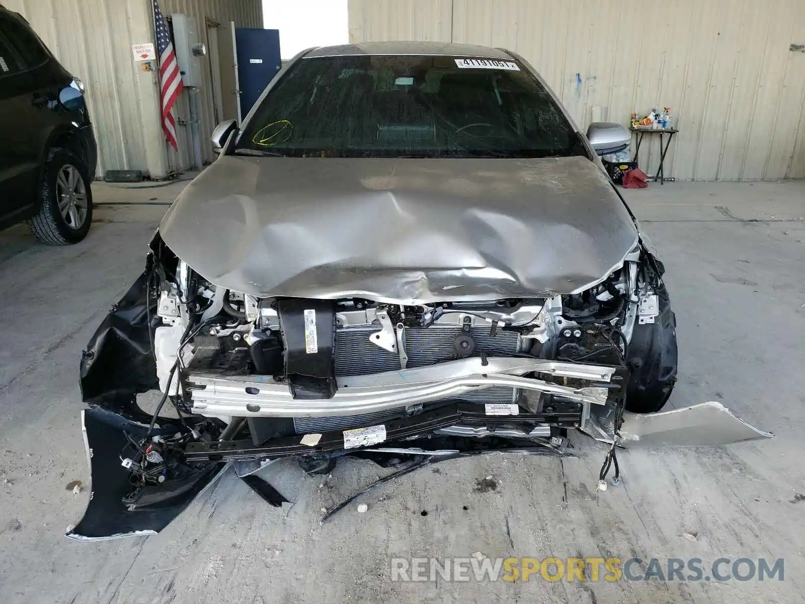 9 Photograph of a damaged car 5YFS4RCE6LP019090 TOYOTA COROLLA 2020