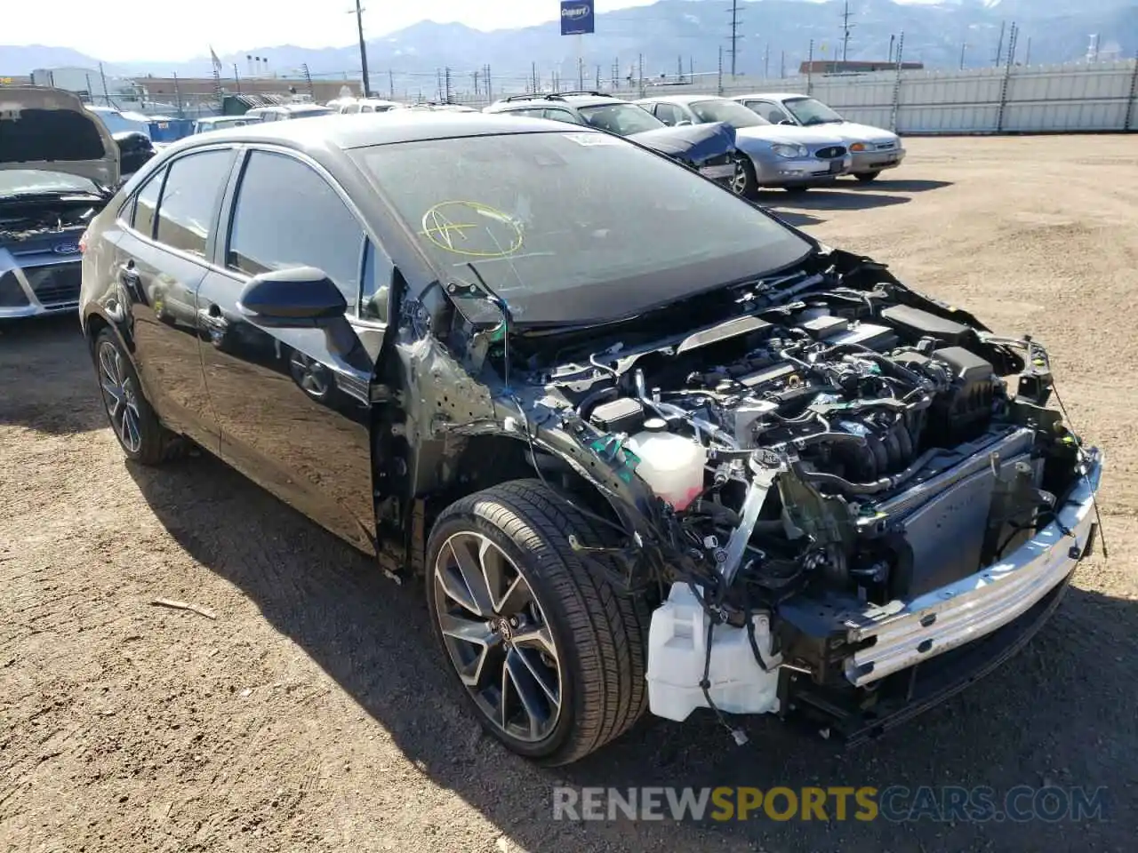 1 Photograph of a damaged car 5YFS4RCE6LP021986 TOYOTA COROLLA 2020