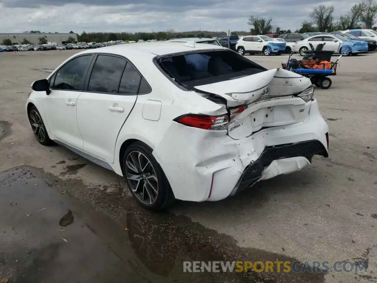 3 Photograph of a damaged car 5YFS4RCE6LP022586 TOYOTA COROLLA 2020