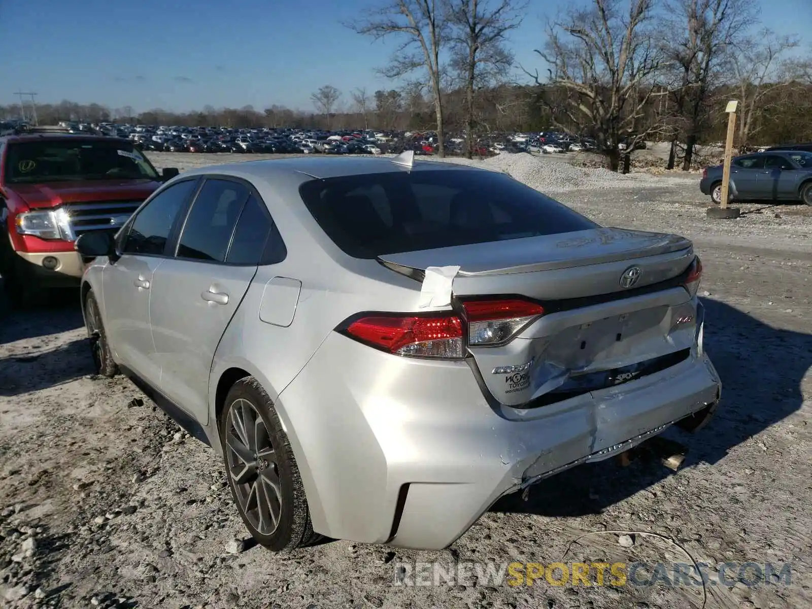 3 Photograph of a damaged car 5YFS4RCE6LP025780 TOYOTA COROLLA 2020