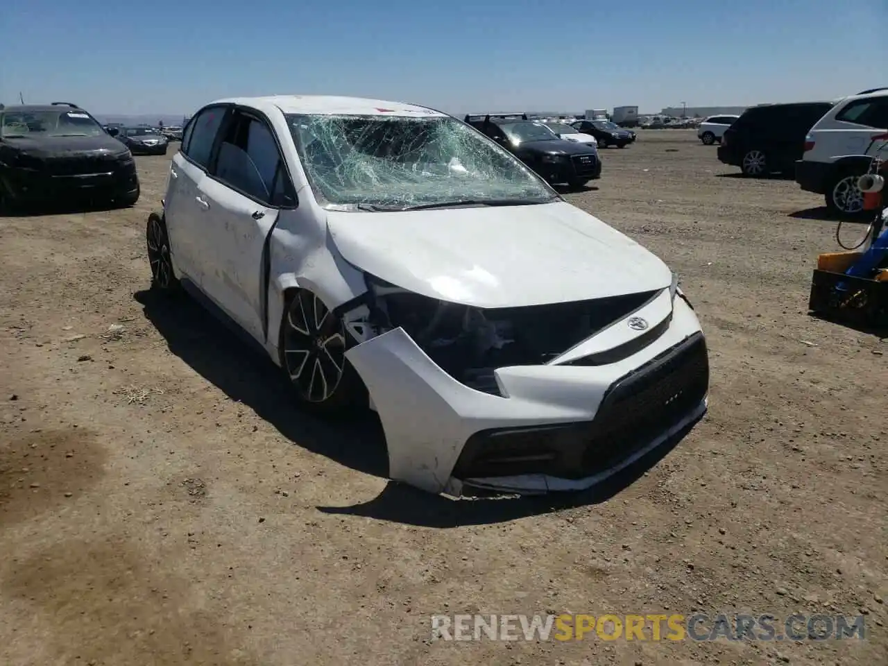 1 Photograph of a damaged car 5YFS4RCE6LP027609 TOYOTA COROLLA 2020