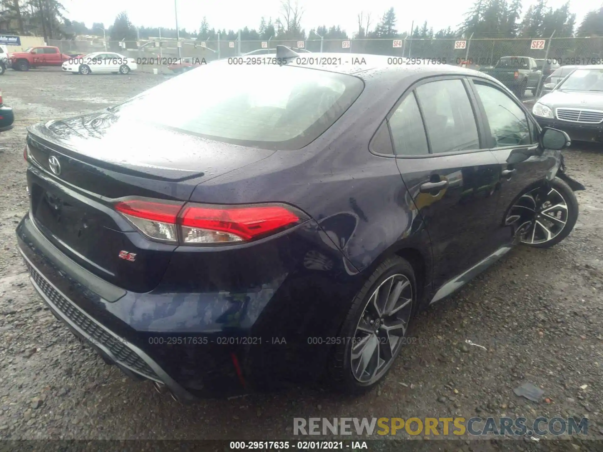 4 Photograph of a damaged car 5YFS4RCE6LP029408 TOYOTA COROLLA 2020