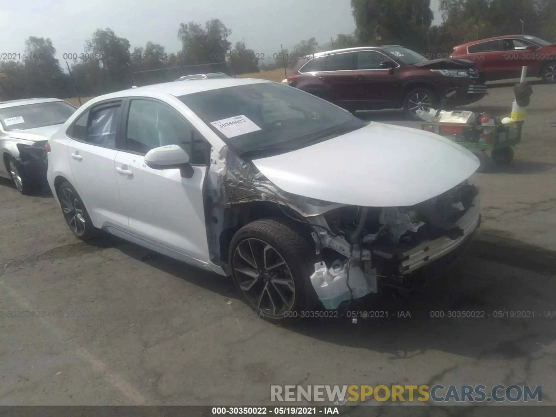 1 Photograph of a damaged car 5YFS4RCE6LP030008 TOYOTA COROLLA 2020