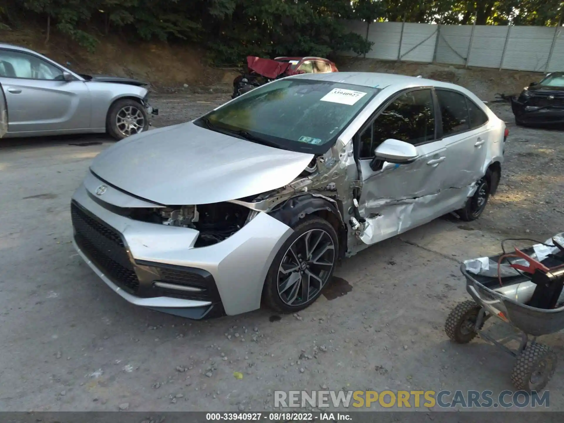 2 Photograph of a damaged car 5YFS4RCE6LP036360 TOYOTA COROLLA 2020