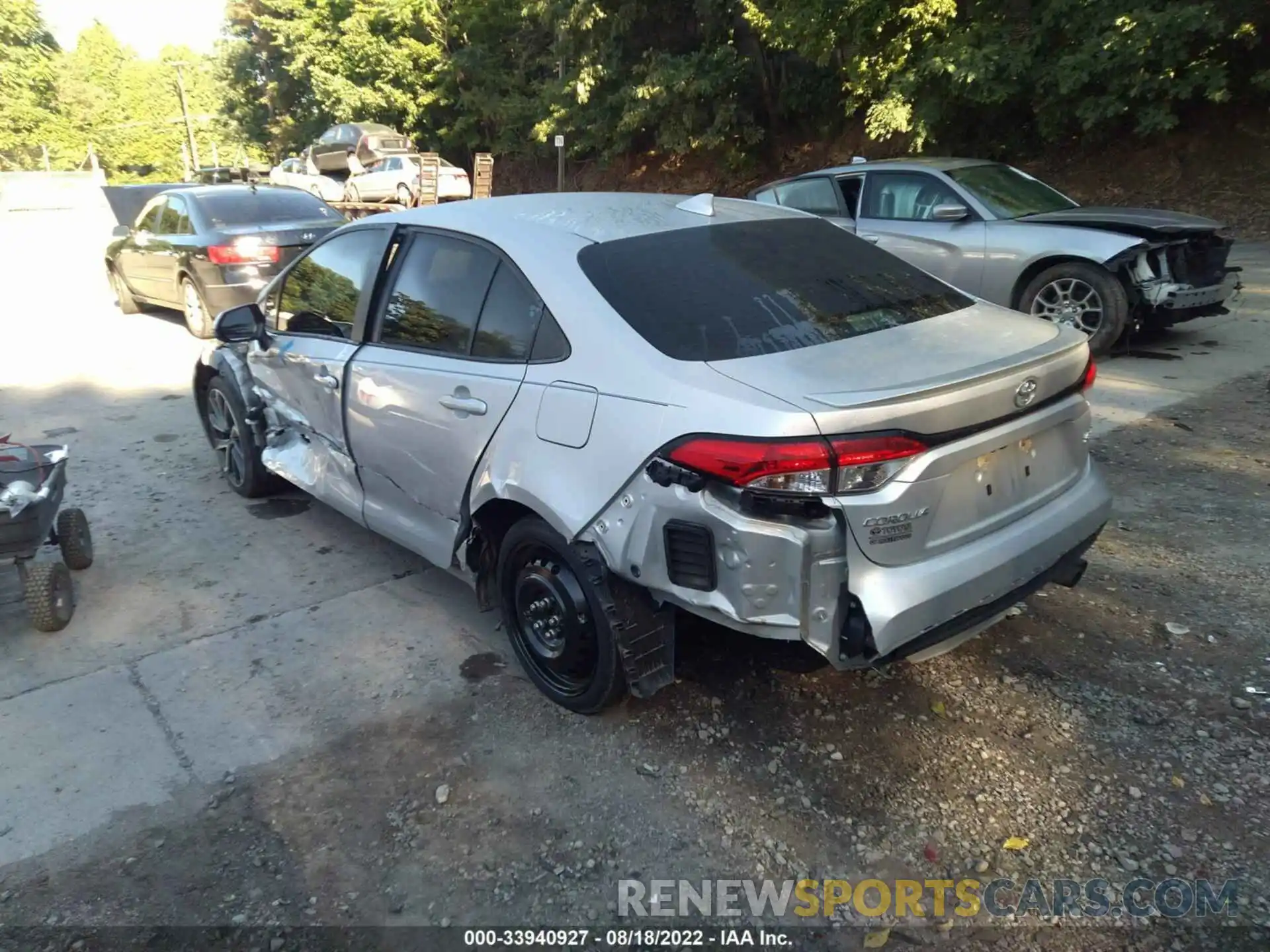 3 Photograph of a damaged car 5YFS4RCE6LP036360 TOYOTA COROLLA 2020