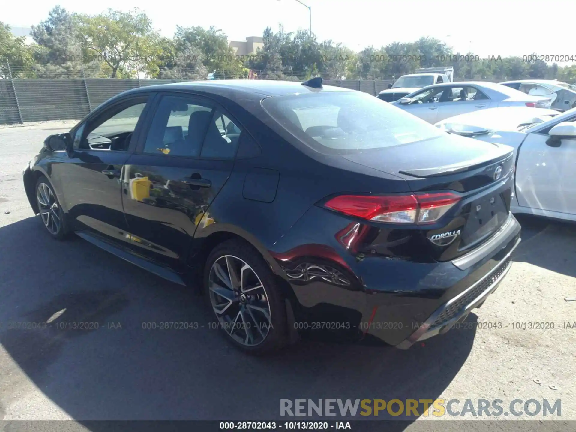 3 Photograph of a damaged car 5YFS4RCE6LP037119 TOYOTA COROLLA 2020