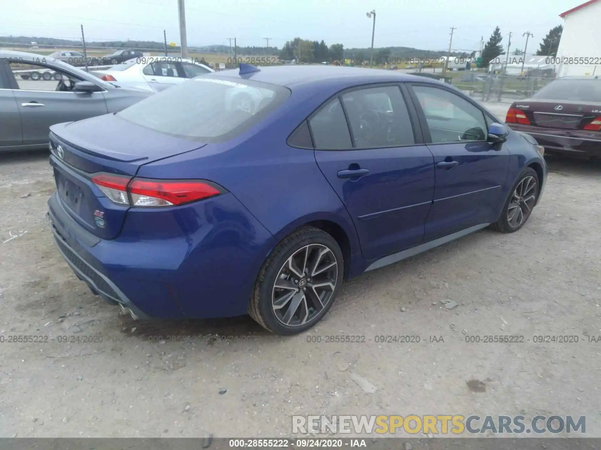 4 Photograph of a damaged car 5YFS4RCE6LP037184 TOYOTA COROLLA 2020