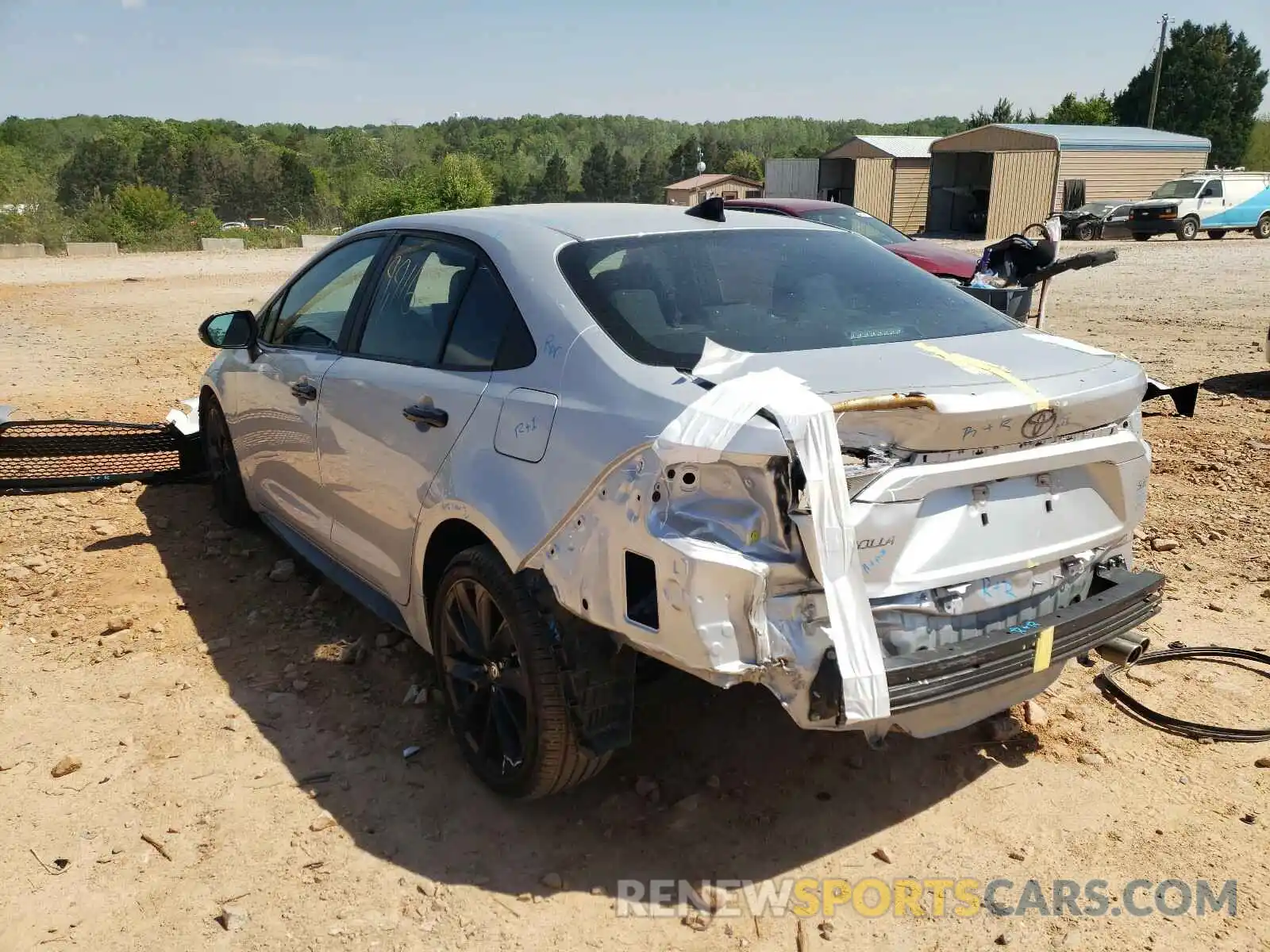 3 Photograph of a damaged car 5YFS4RCE6LP037377 TOYOTA COROLLA 2020