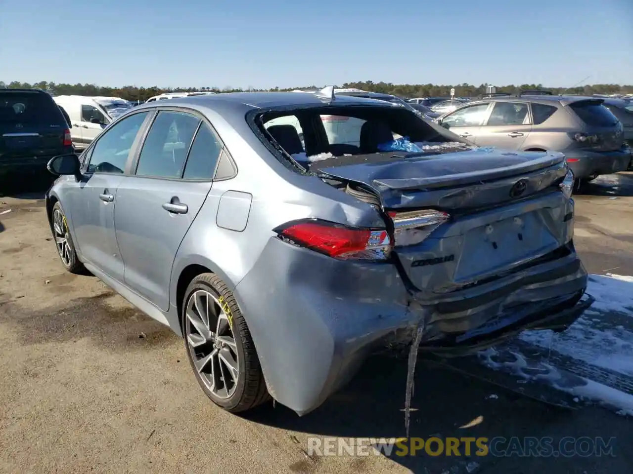 3 Photograph of a damaged car 5YFS4RCE6LP039596 TOYOTA COROLLA 2020