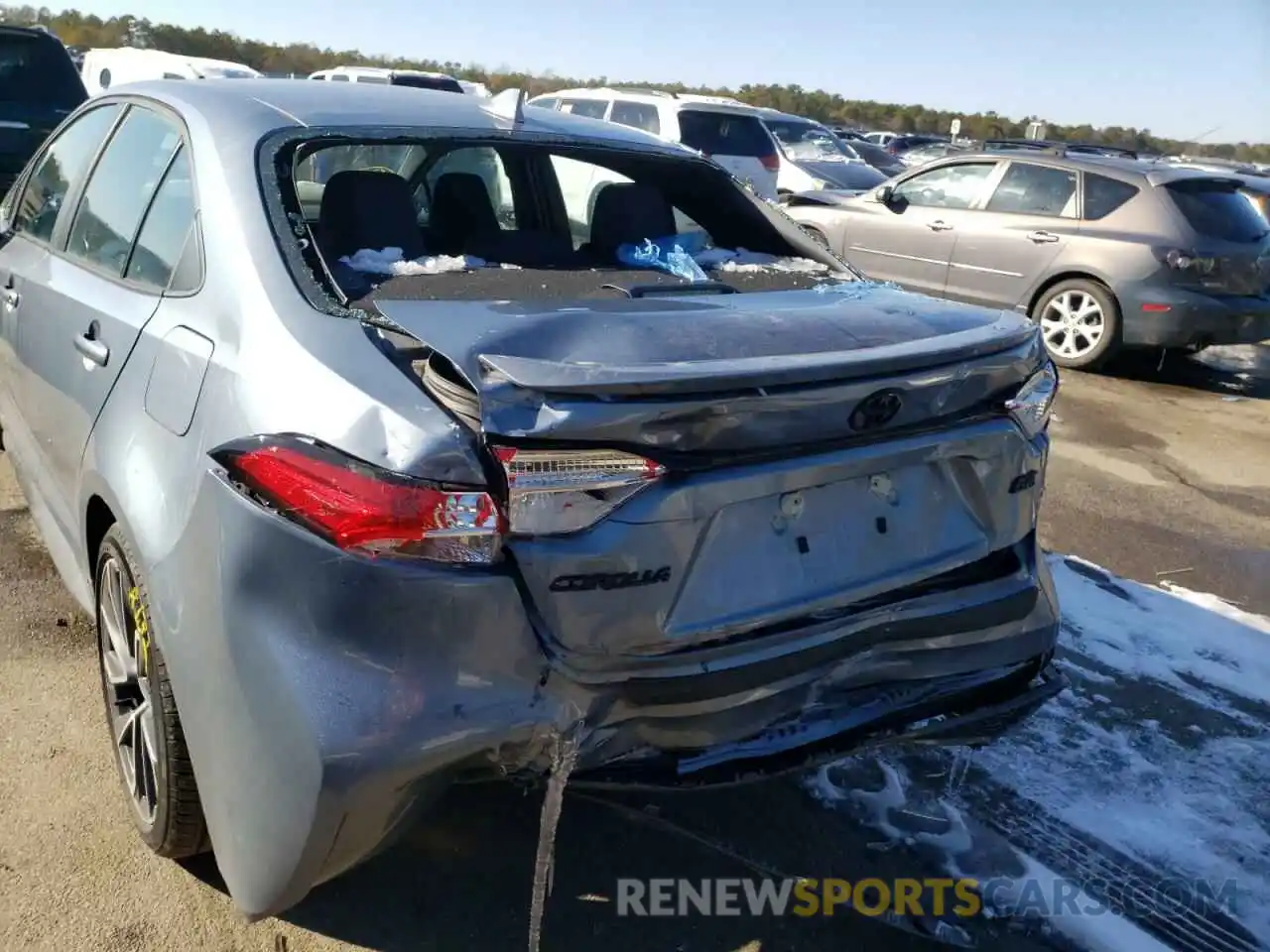 9 Photograph of a damaged car 5YFS4RCE6LP039596 TOYOTA COROLLA 2020