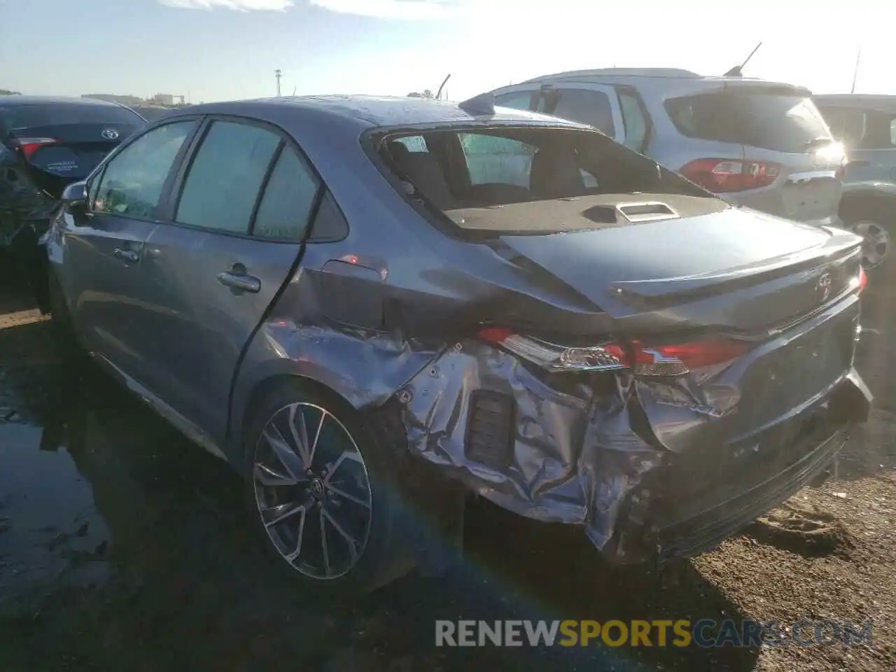 3 Photograph of a damaged car 5YFS4RCE6LP039744 TOYOTA COROLLA 2020