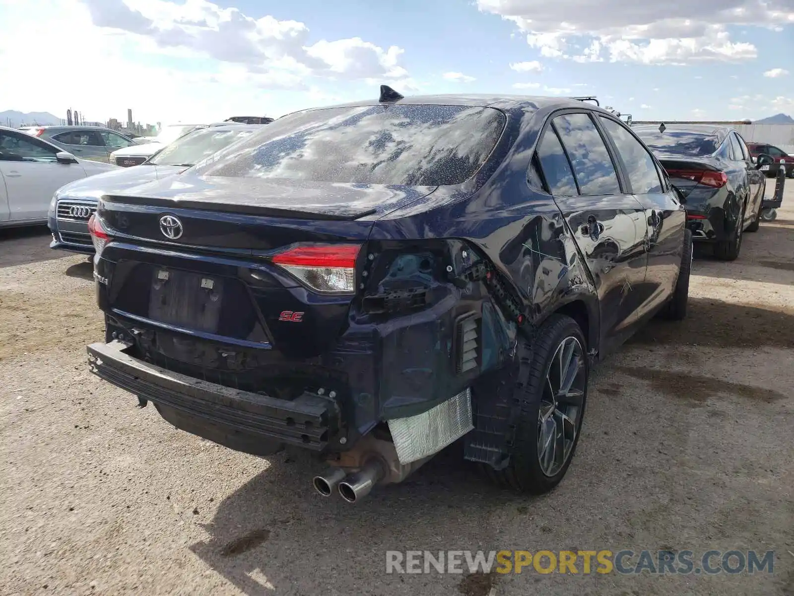 4 Photograph of a damaged car 5YFS4RCE6LP039842 TOYOTA COROLLA 2020